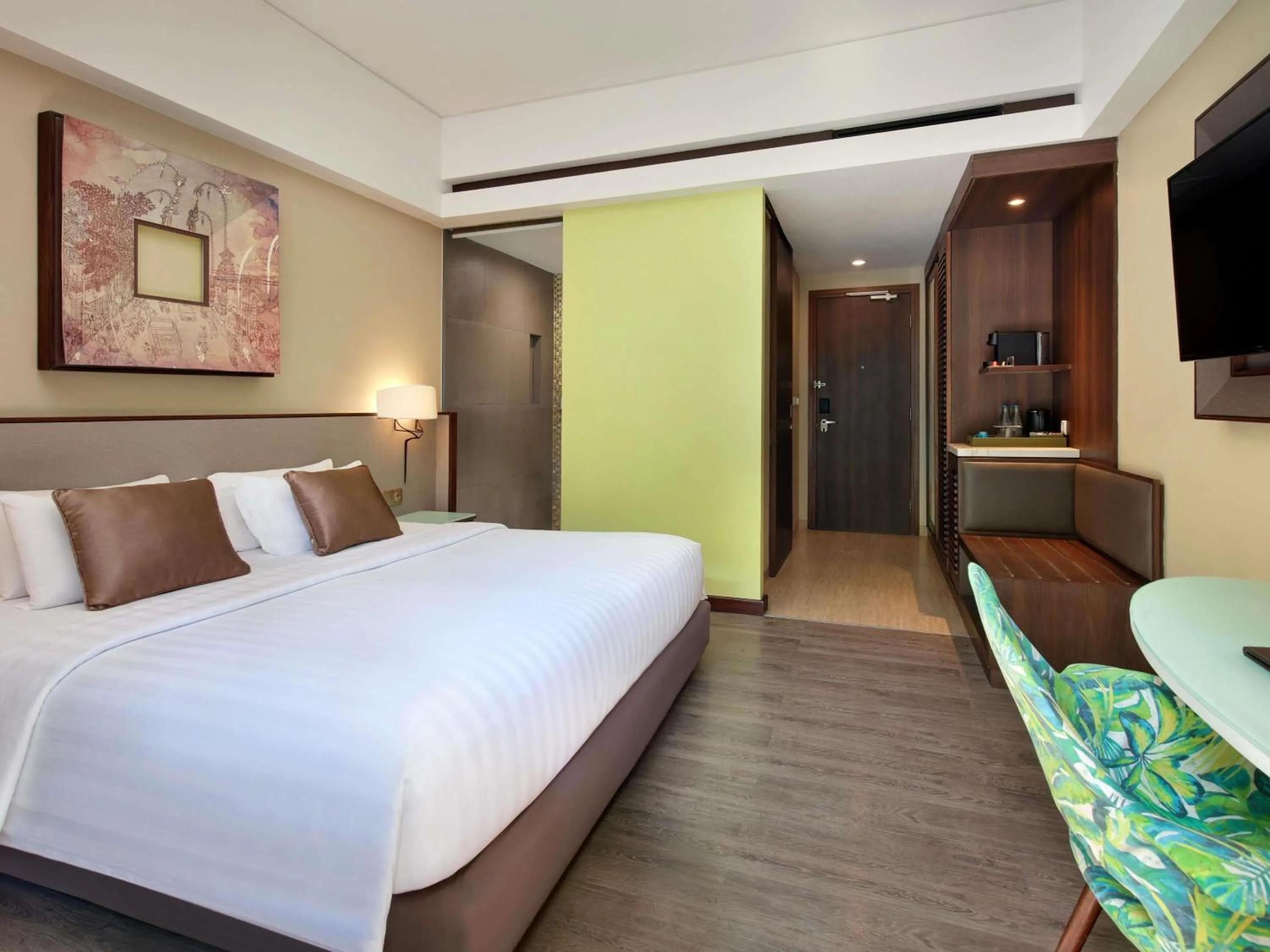 Bedroom, Bed in Mercure Bali Legian