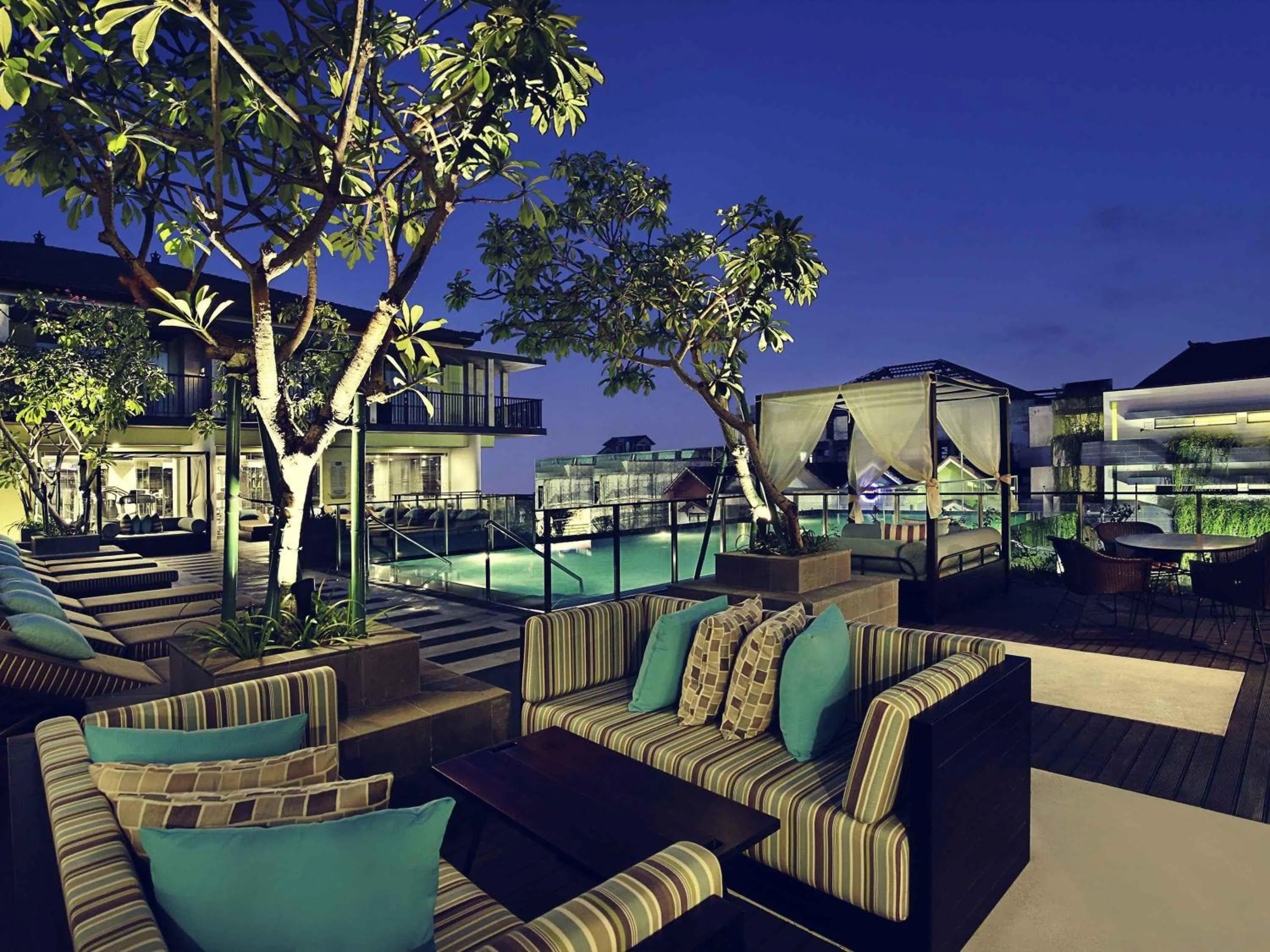 Lounge or bar in Mercure Bali Legian