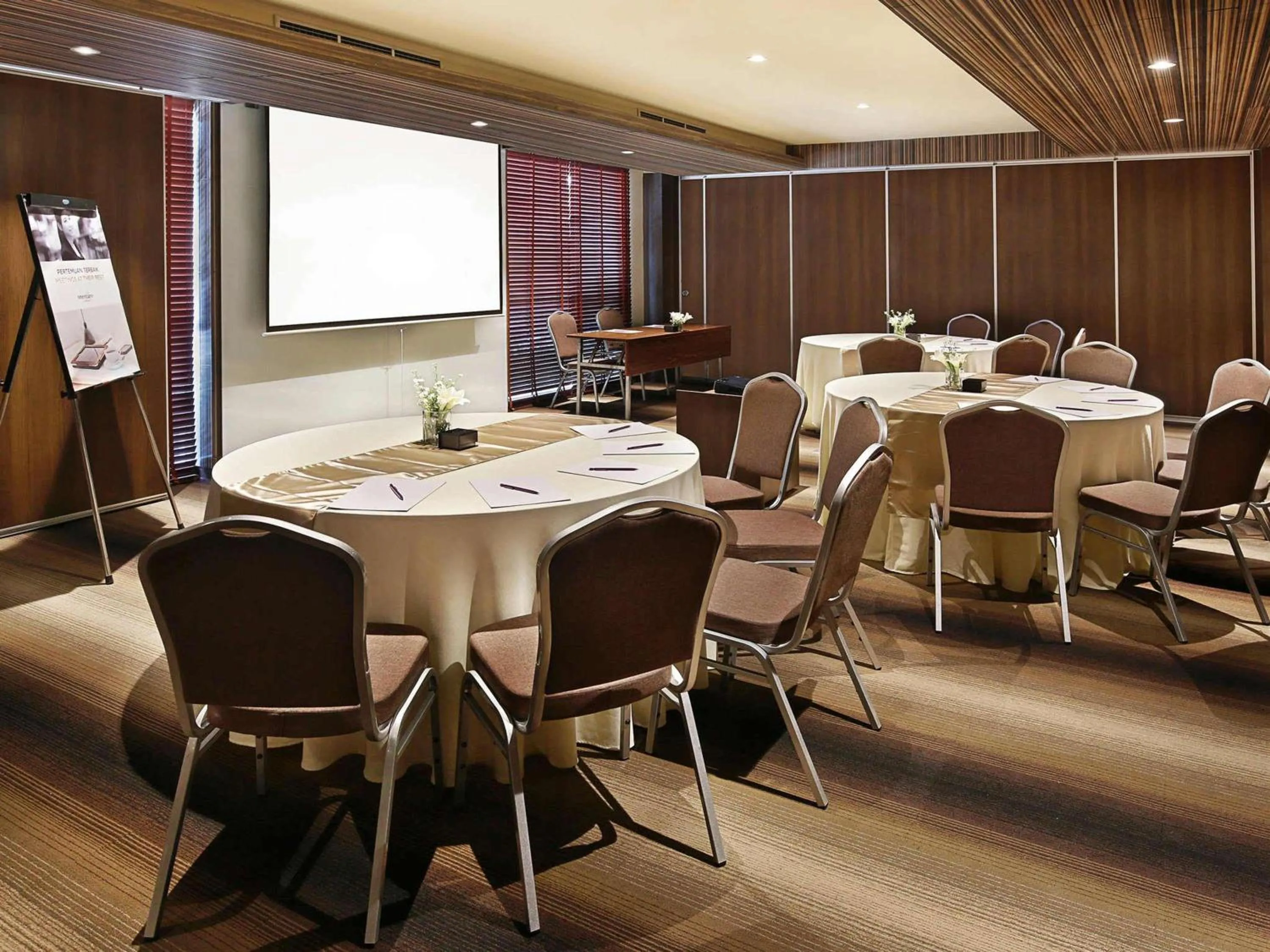 Meeting/conference room in Mercure Bali Legian