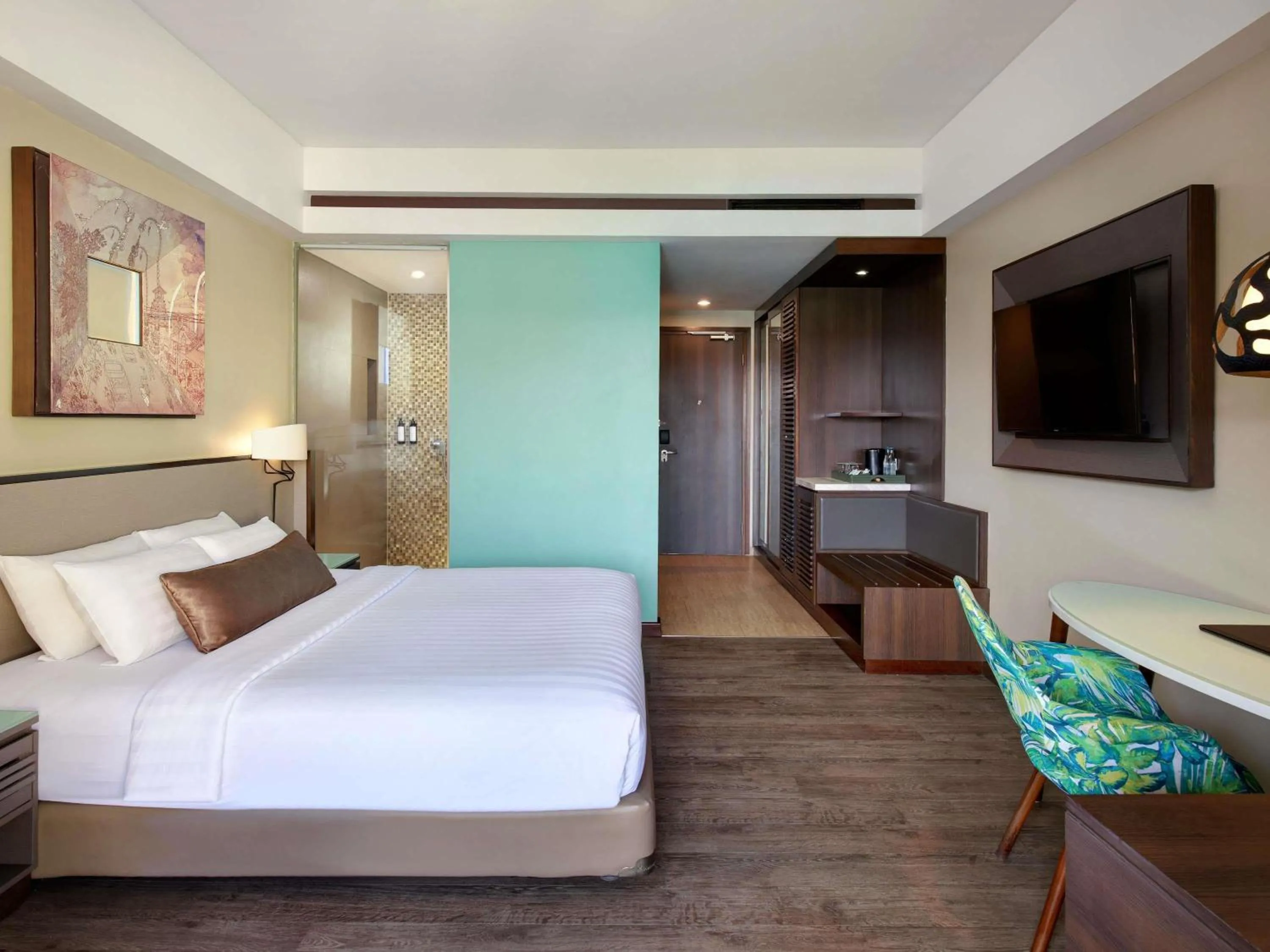 Bedroom, Bed in Mercure Bali Legian