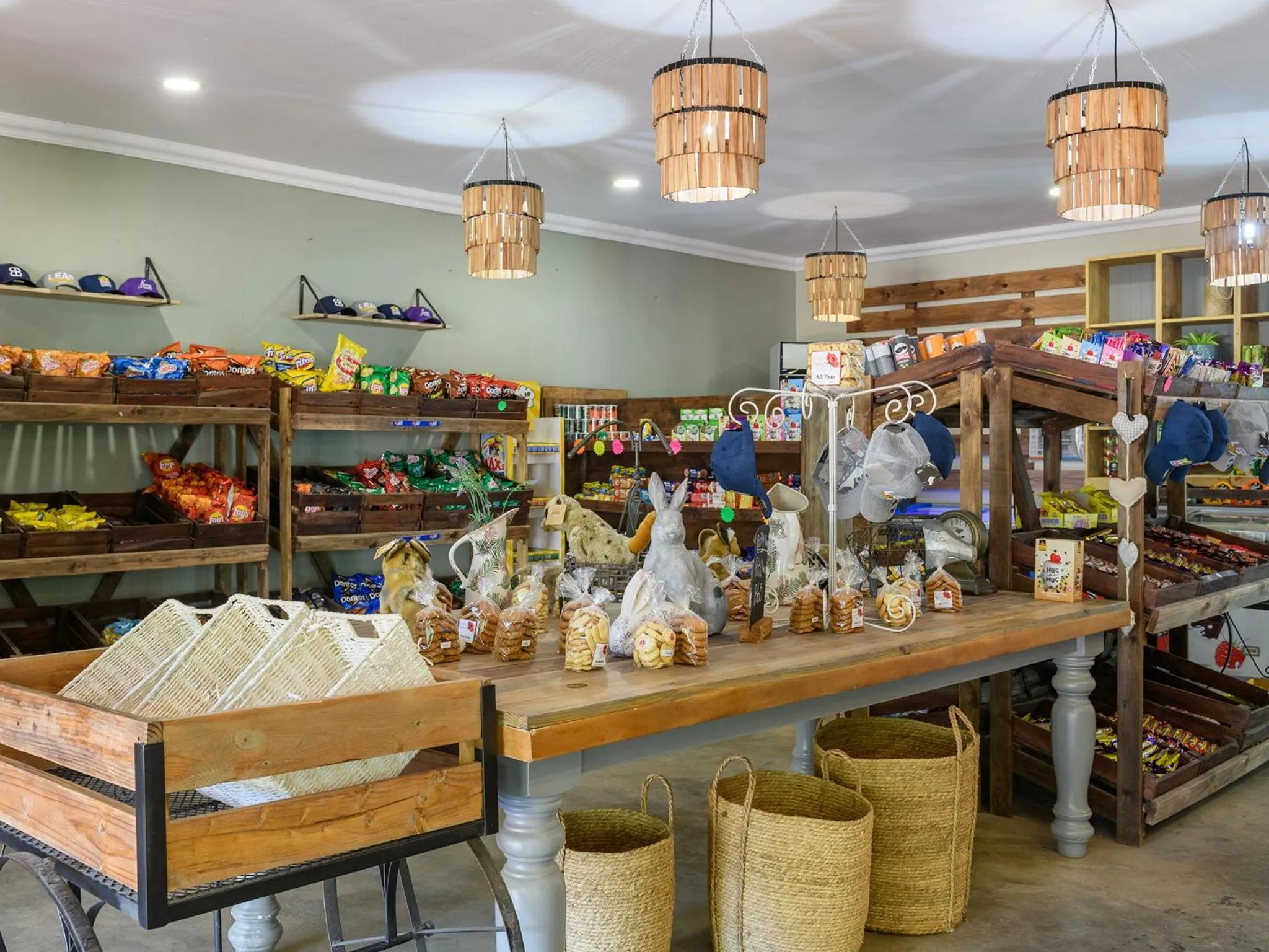 On-site shops in Kiara Lodge