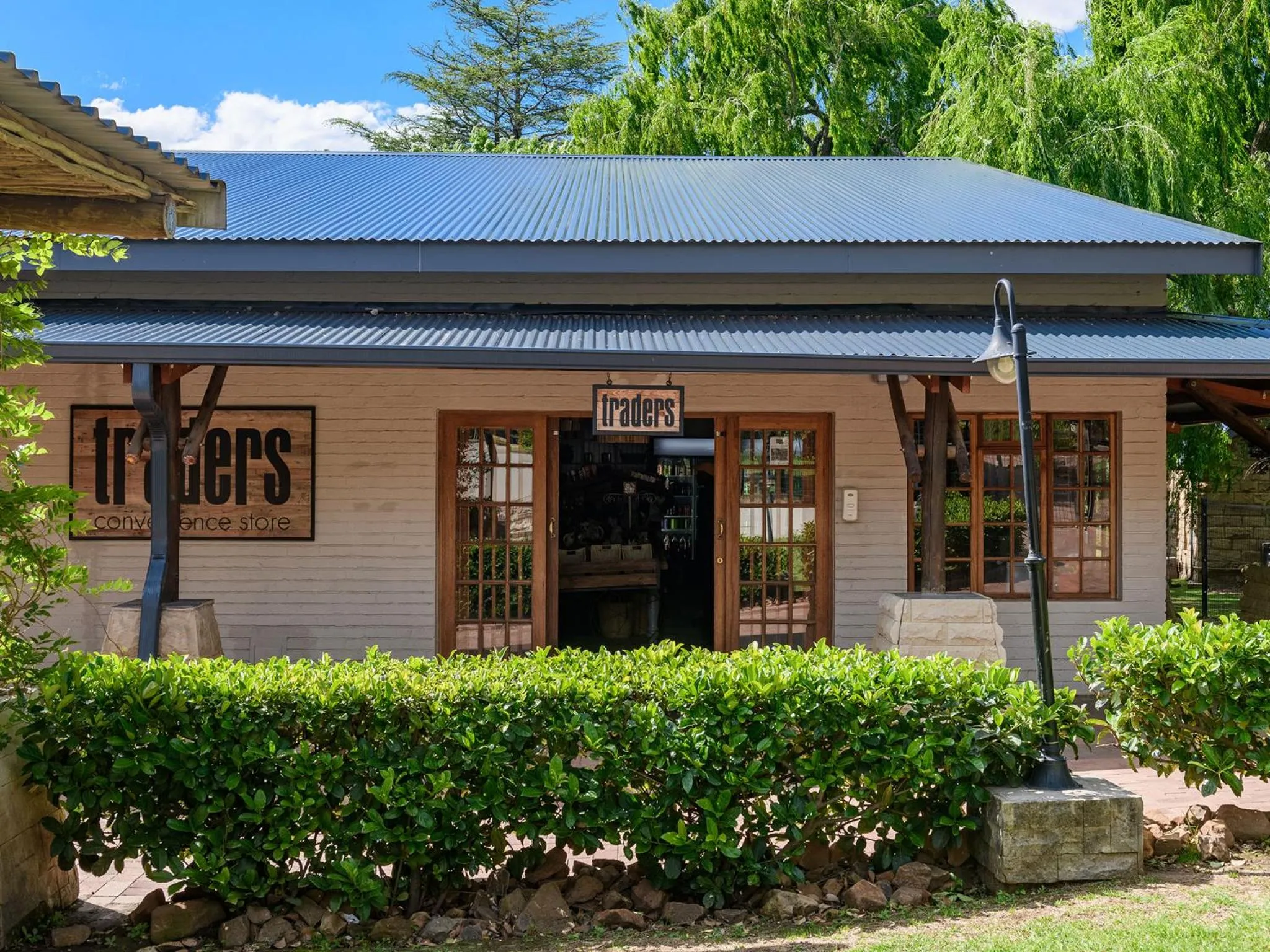 On-site shops in Kiara Lodge