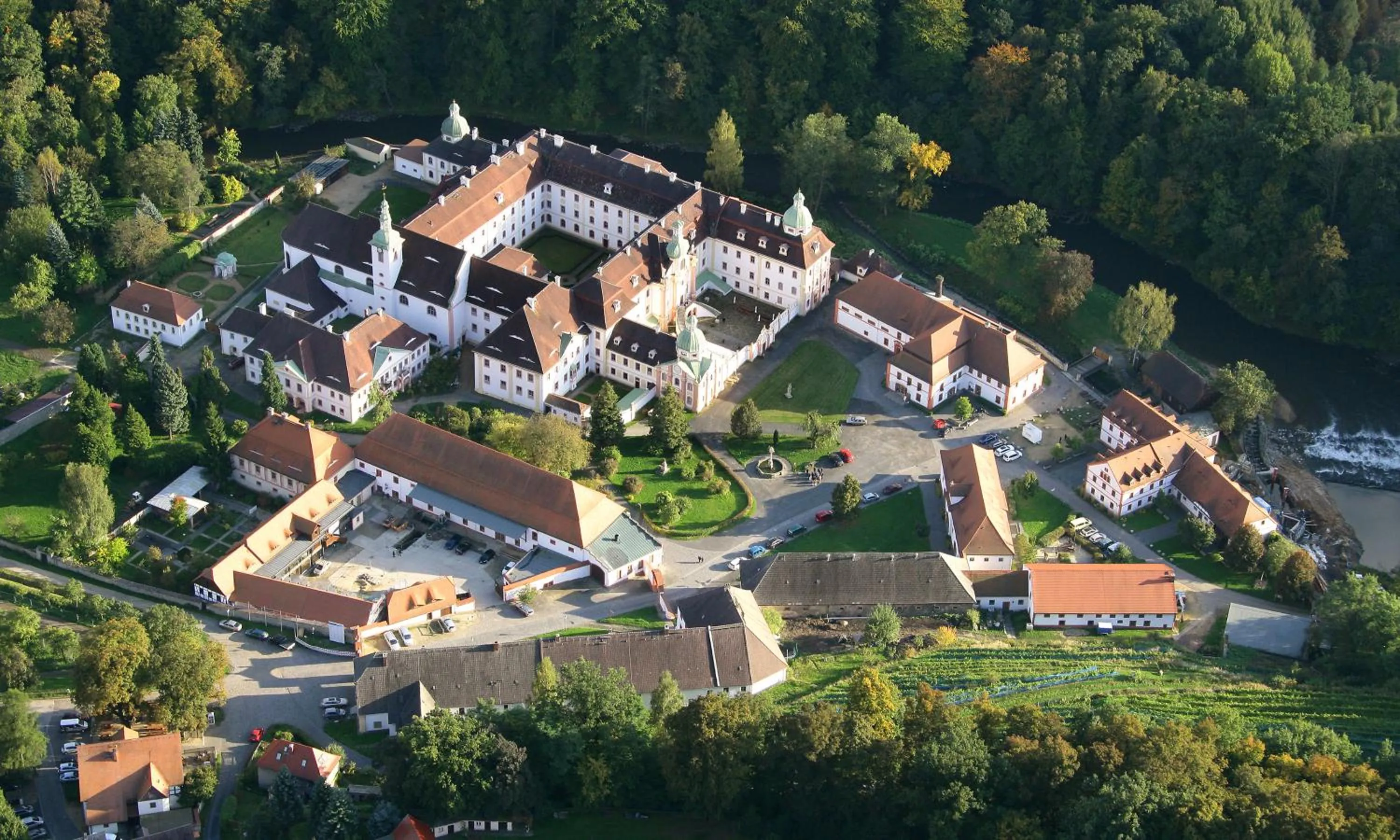 Facade/entrance in Gästehäuser St. Marienthal