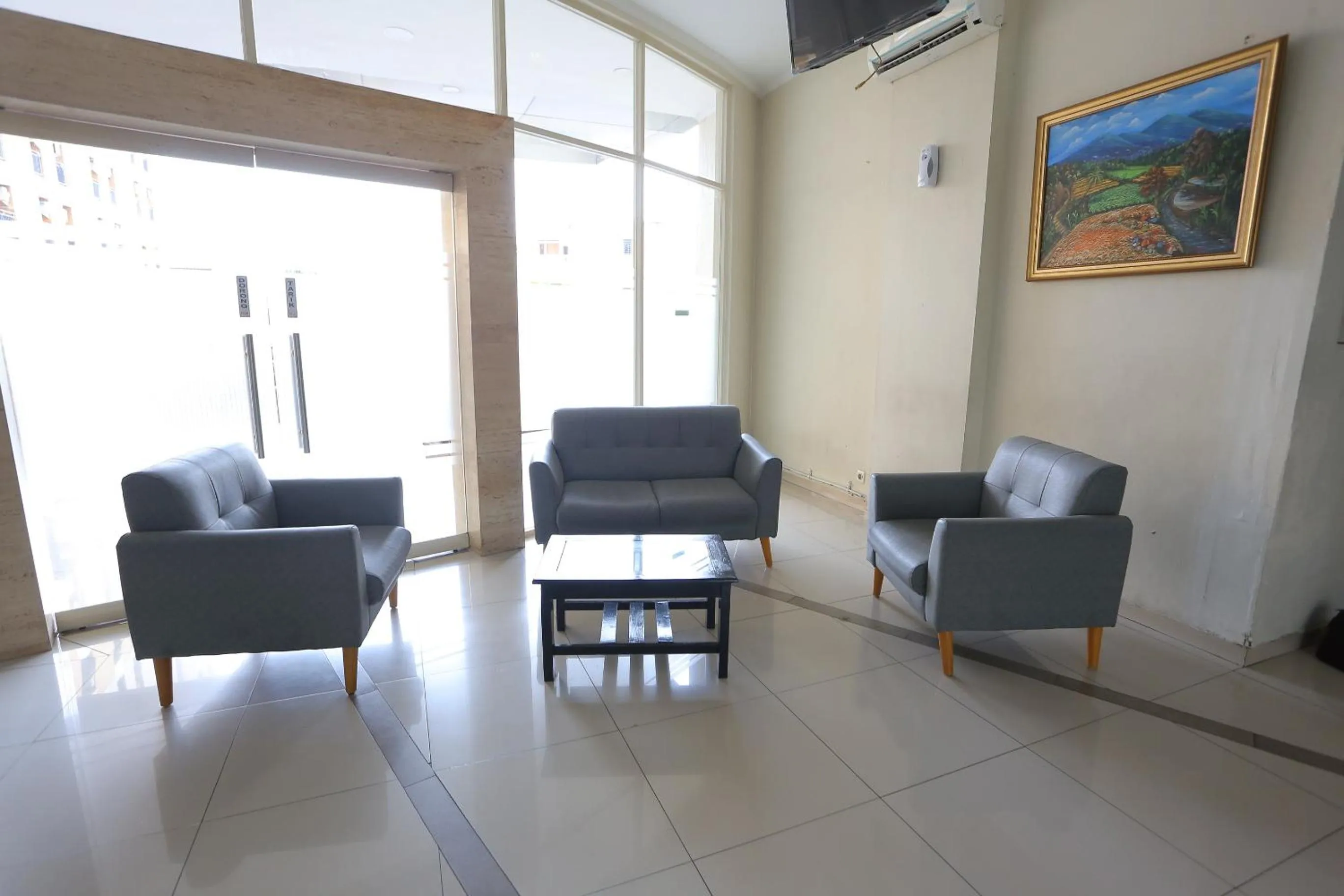 Apartemen Mutiara Bekasi by Alfa Rooms