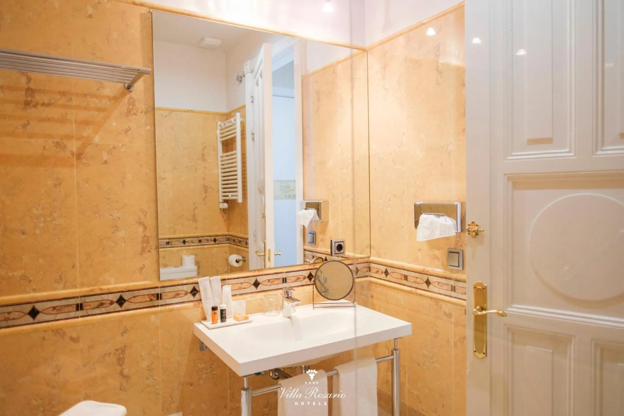 Hotel Villa Rosario, Palacete