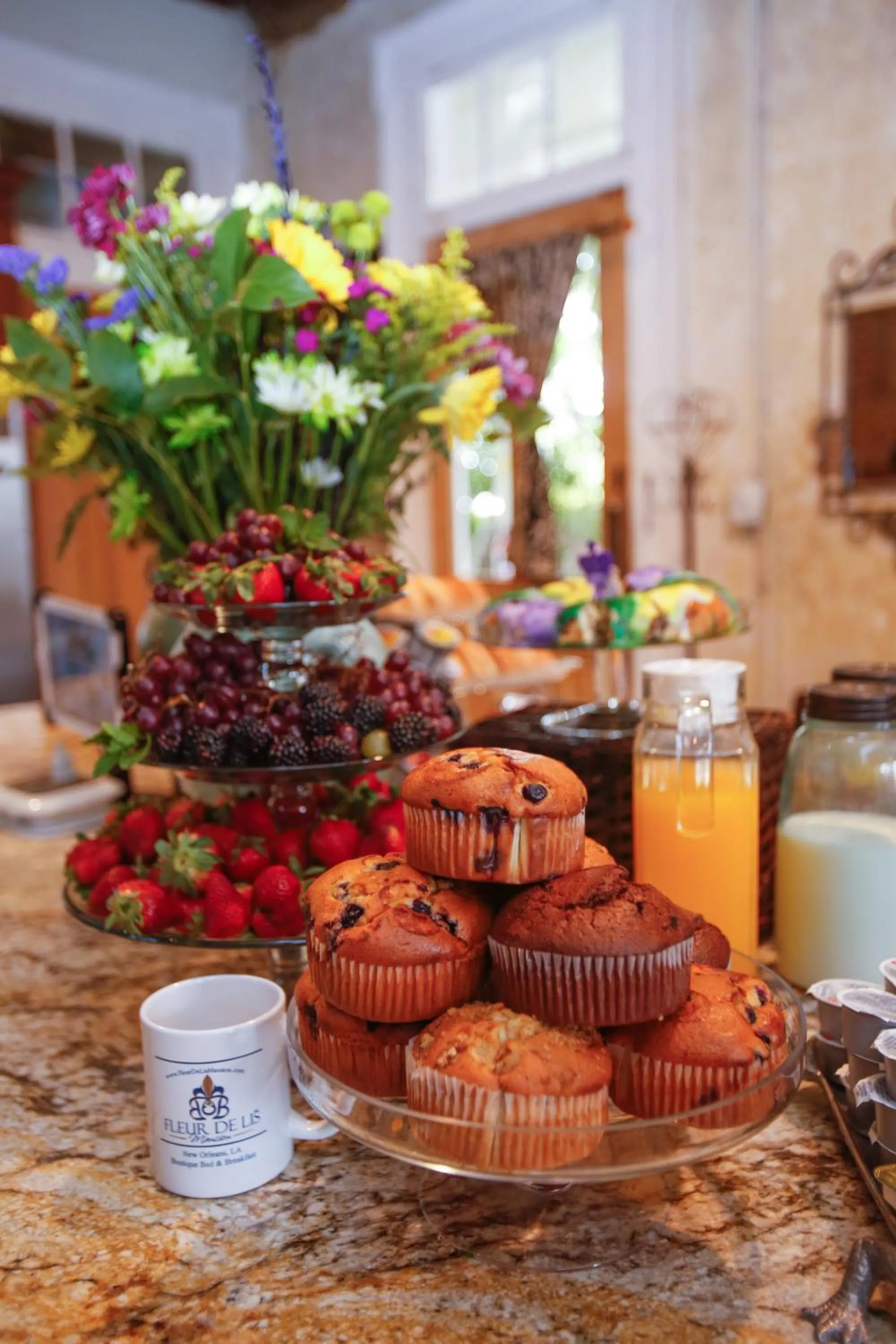 TV and multimedia in Fleur De Lis Mansion