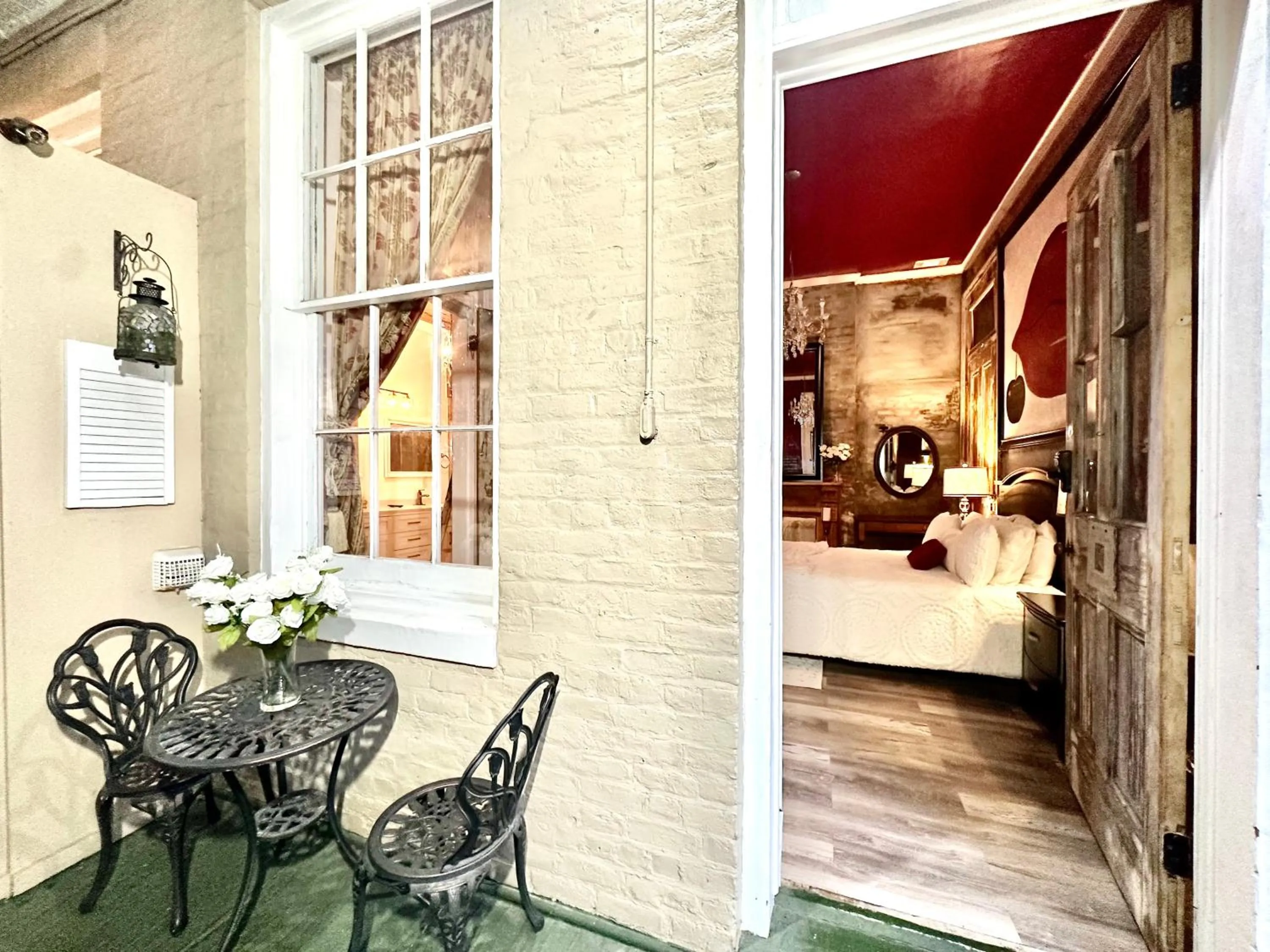 Fleur De Lis Mansion