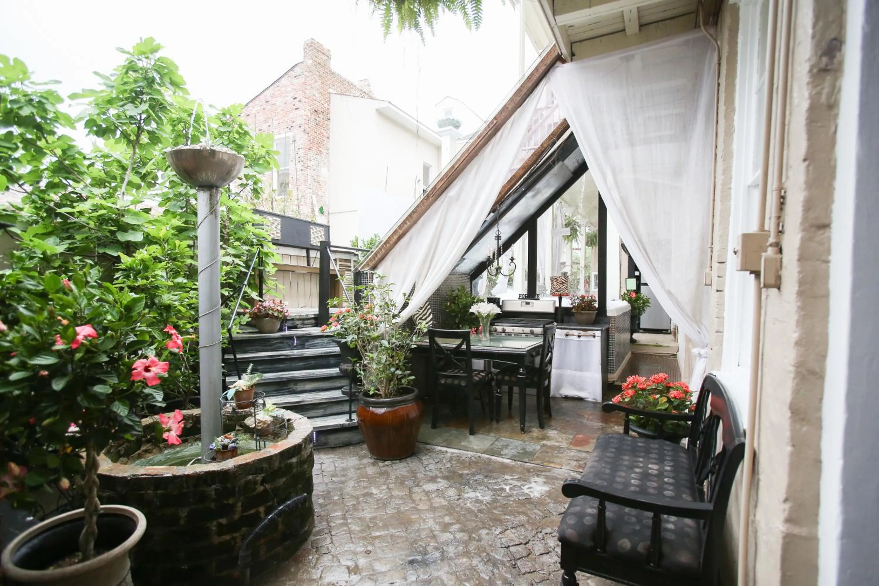 Garden in Fleur De Lis Mansion