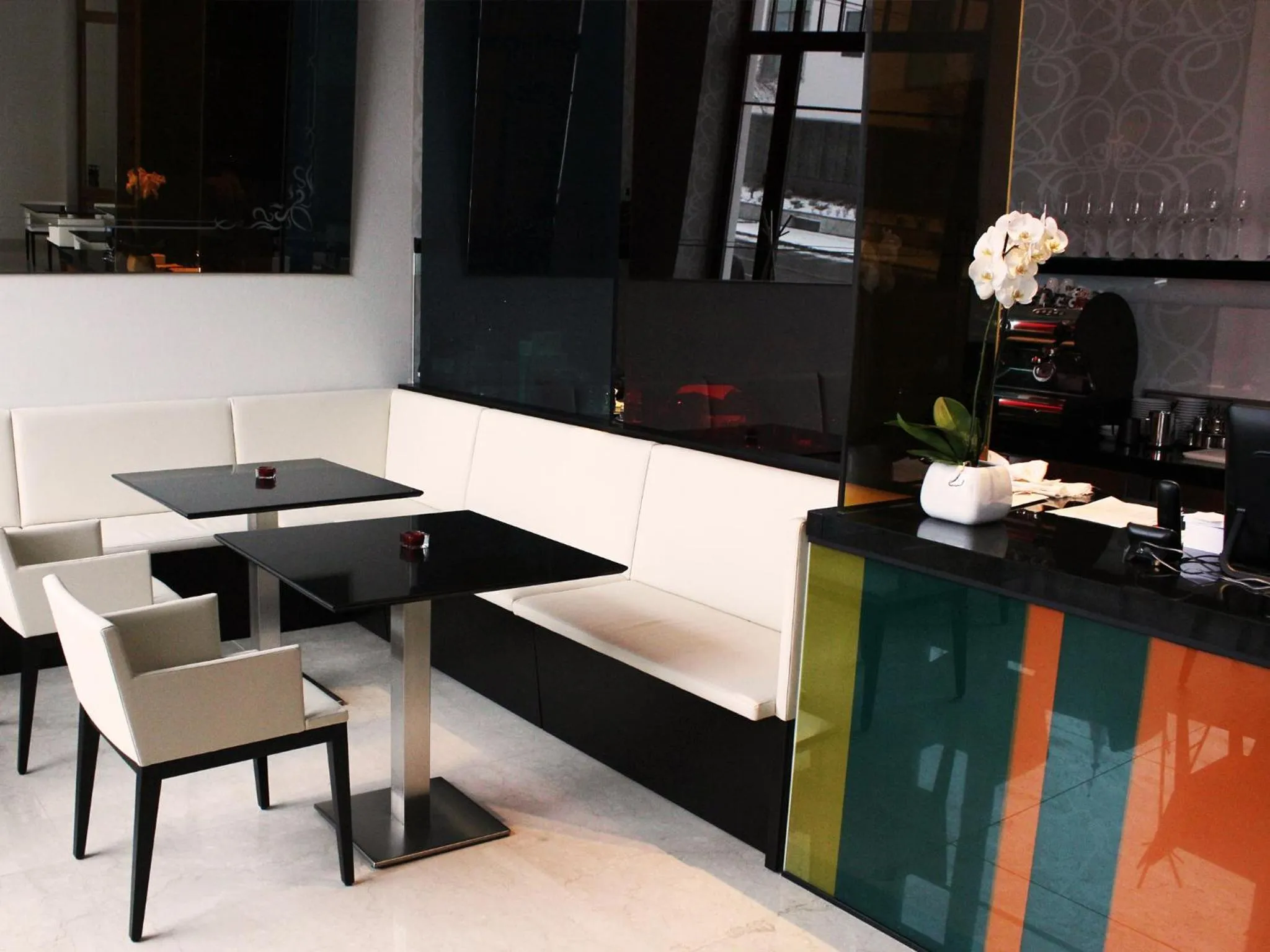 Lounge or bar in Hotel Lev