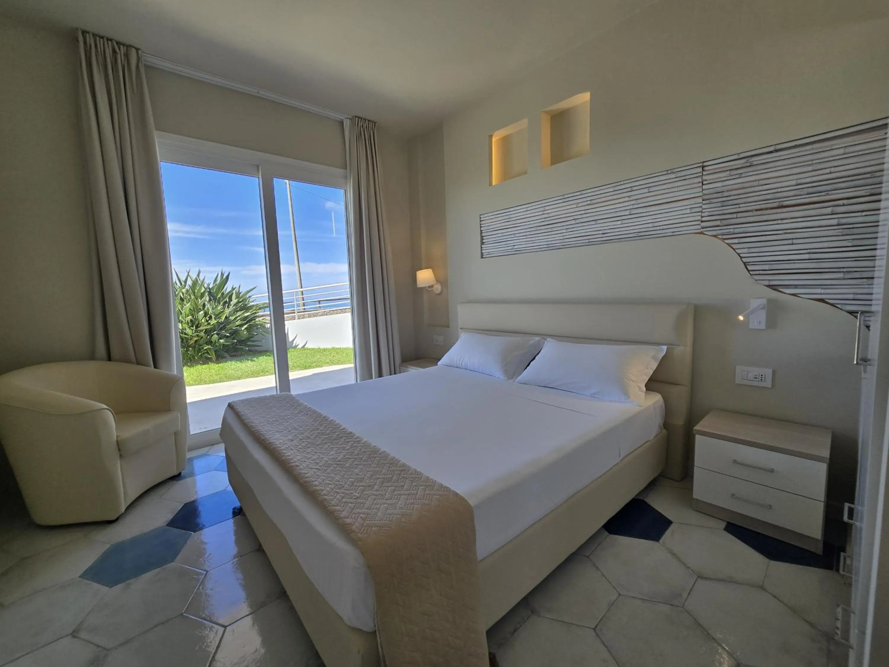 Bed in Borgo San Cosmo Tropea