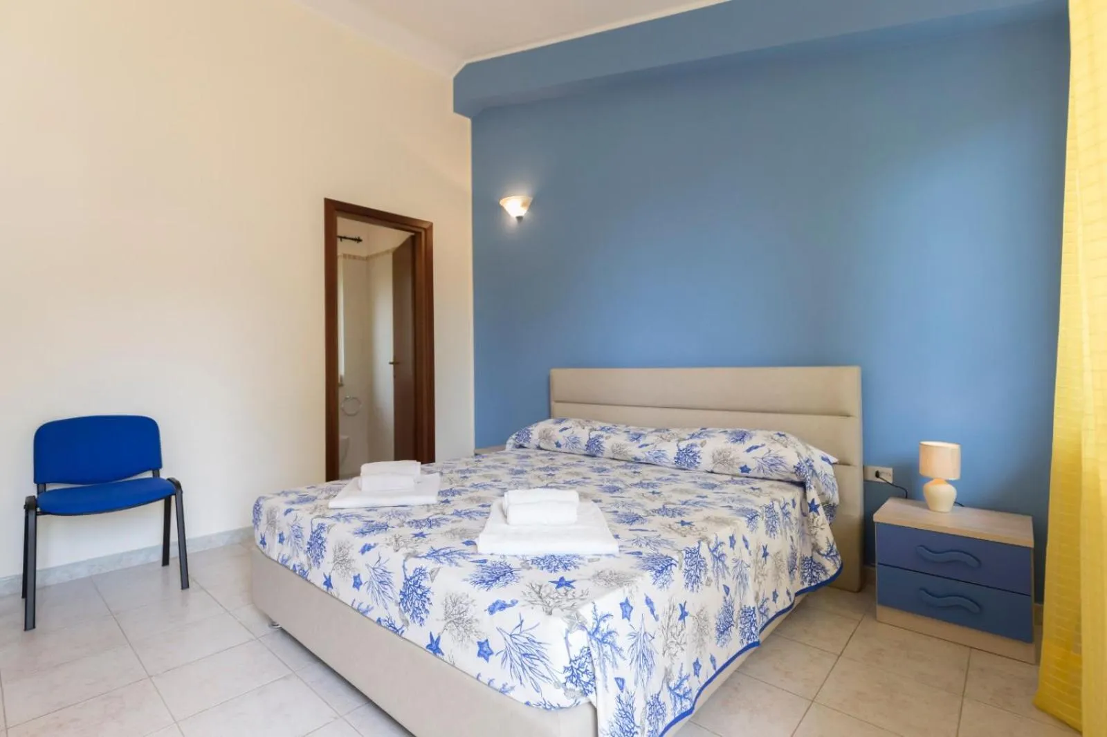 Photo of the whole room, Bed in Borgo San Cosmo Tropea