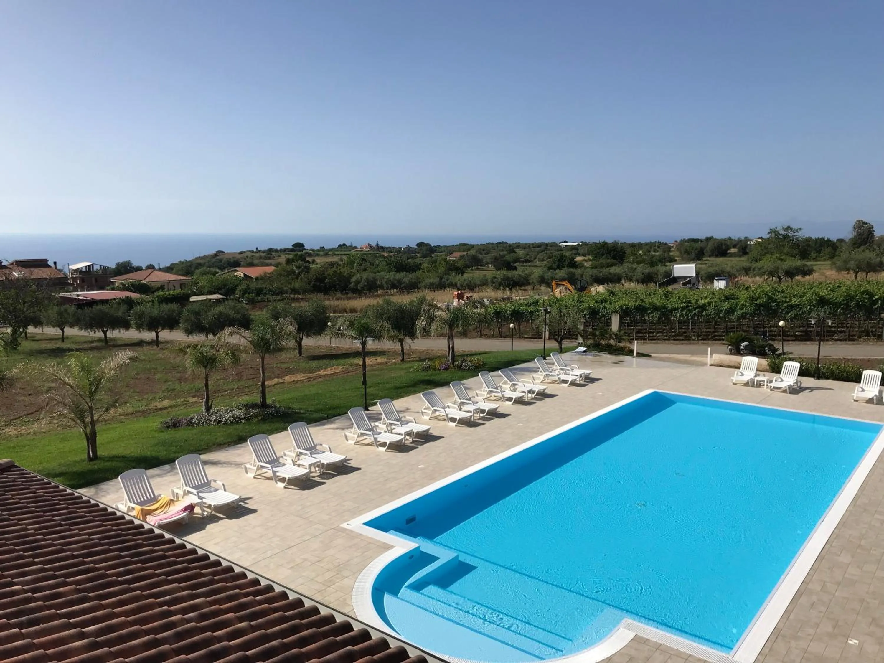 Pool view in Borgo San Cosmo Tropea