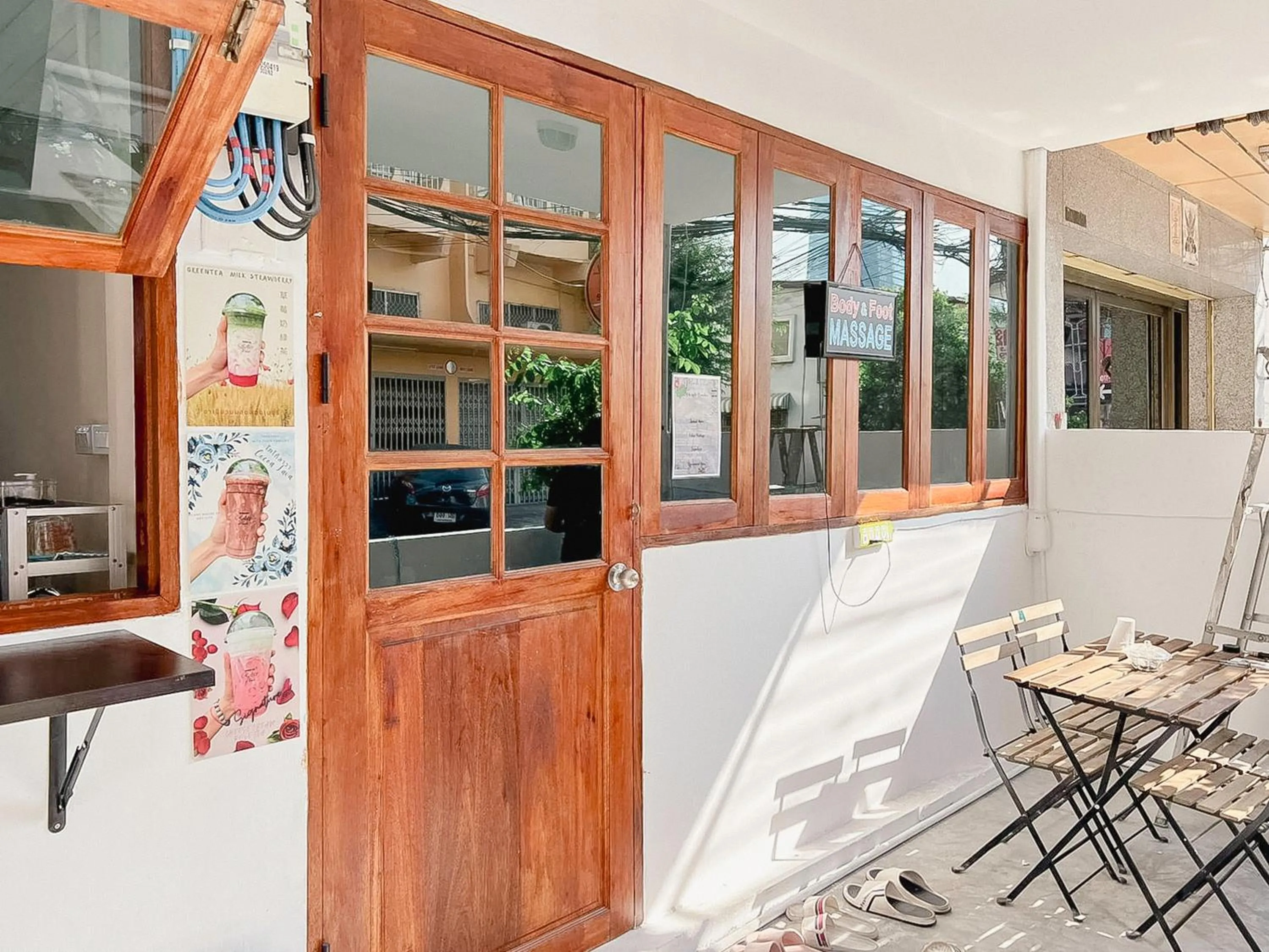 Seating area in Moochi Relax L'Assommior