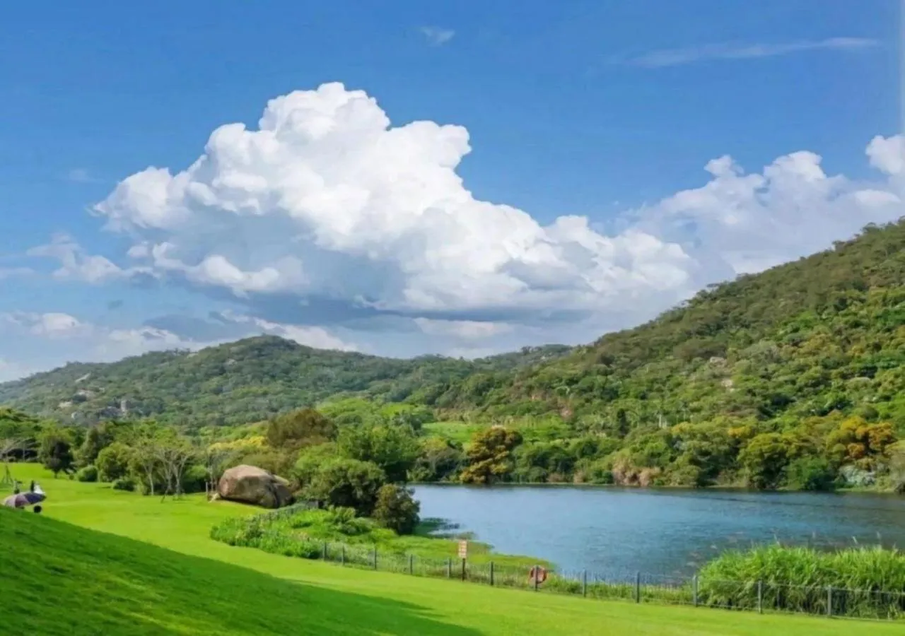 Xiamen Airport SM City Plaza Yunrui Hotel