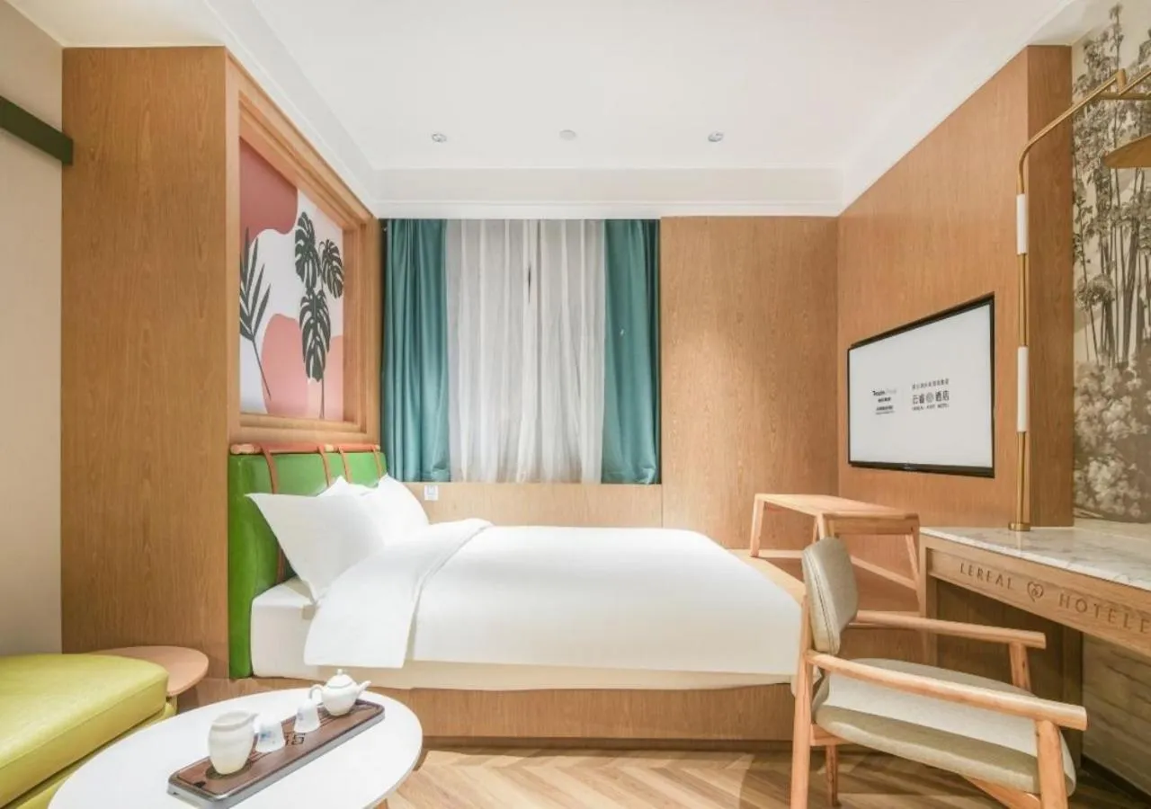 Bed in Xiamen Airport SM City Plaza Yunrui Hotel