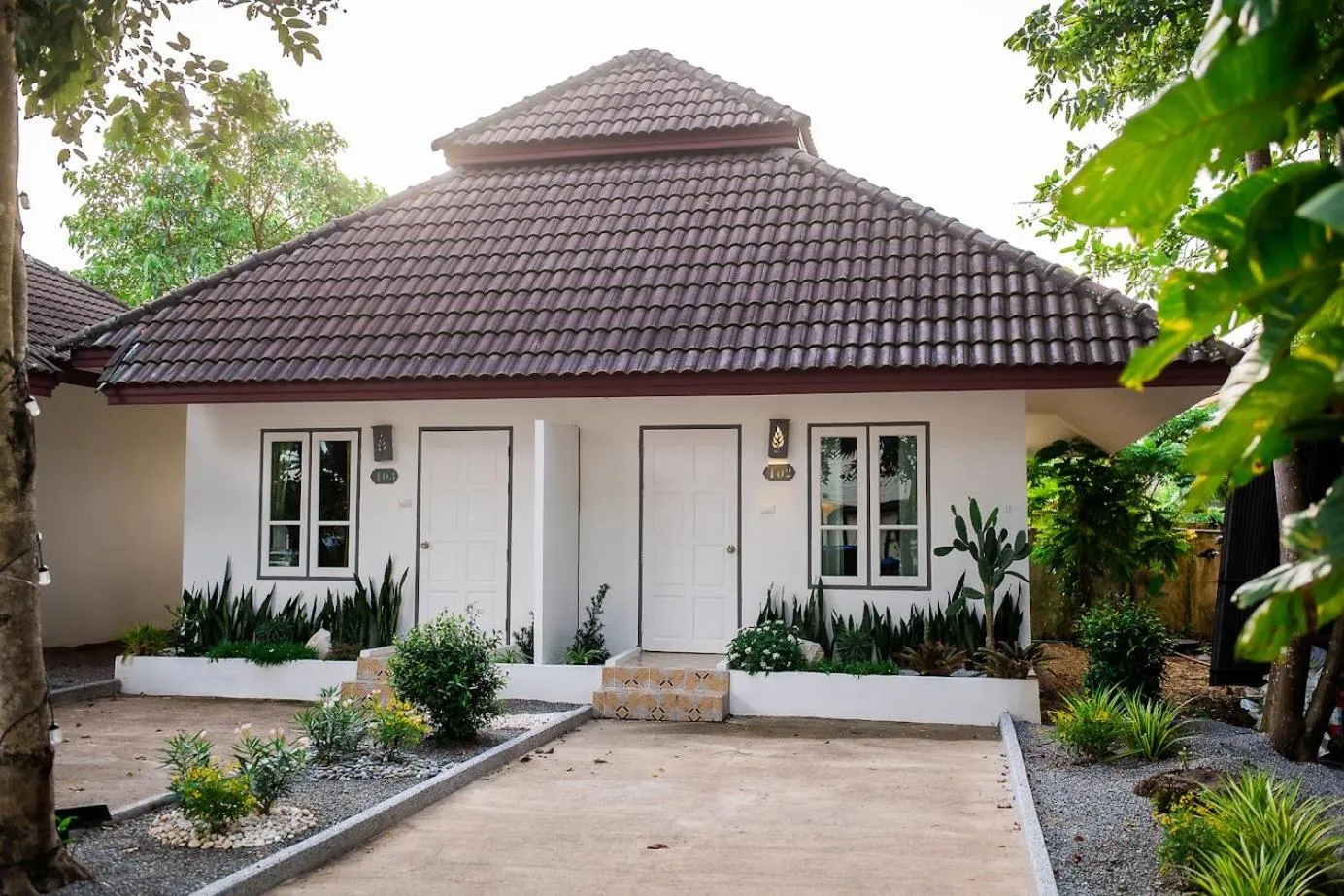 Property building in Kenikar Raintree Residence Hotel