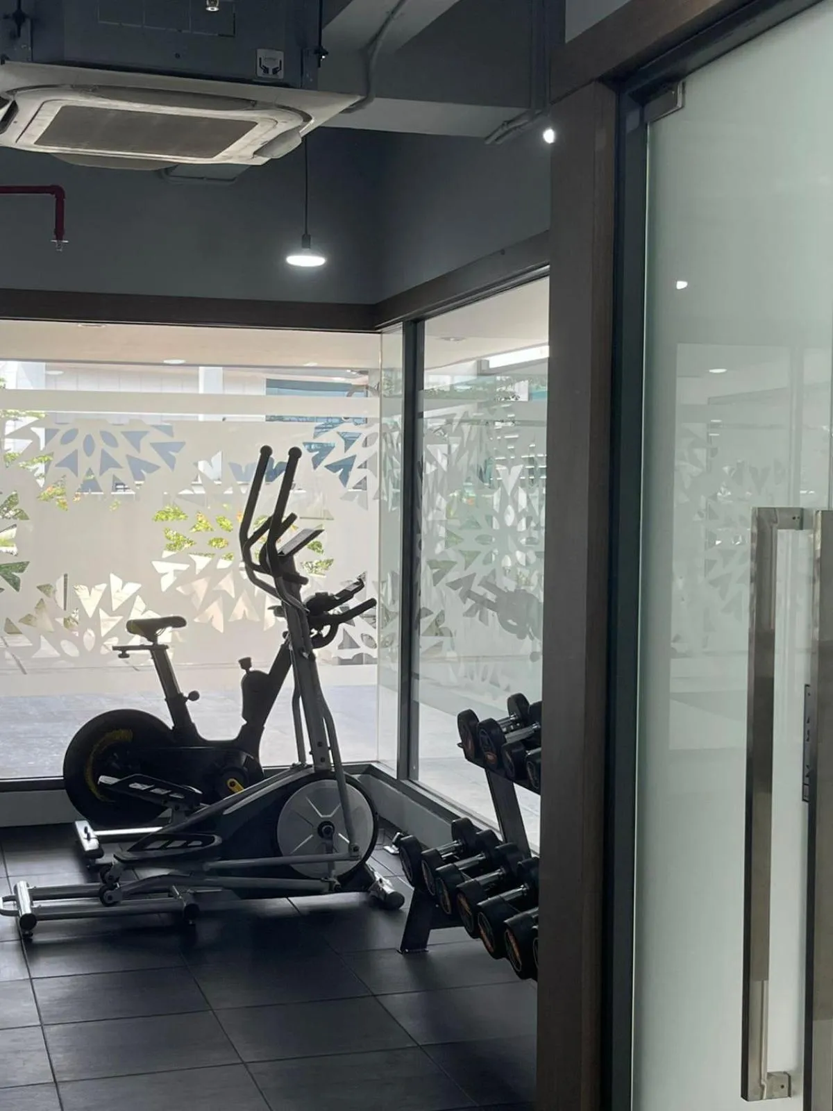 Grand Anara Airport Hotel