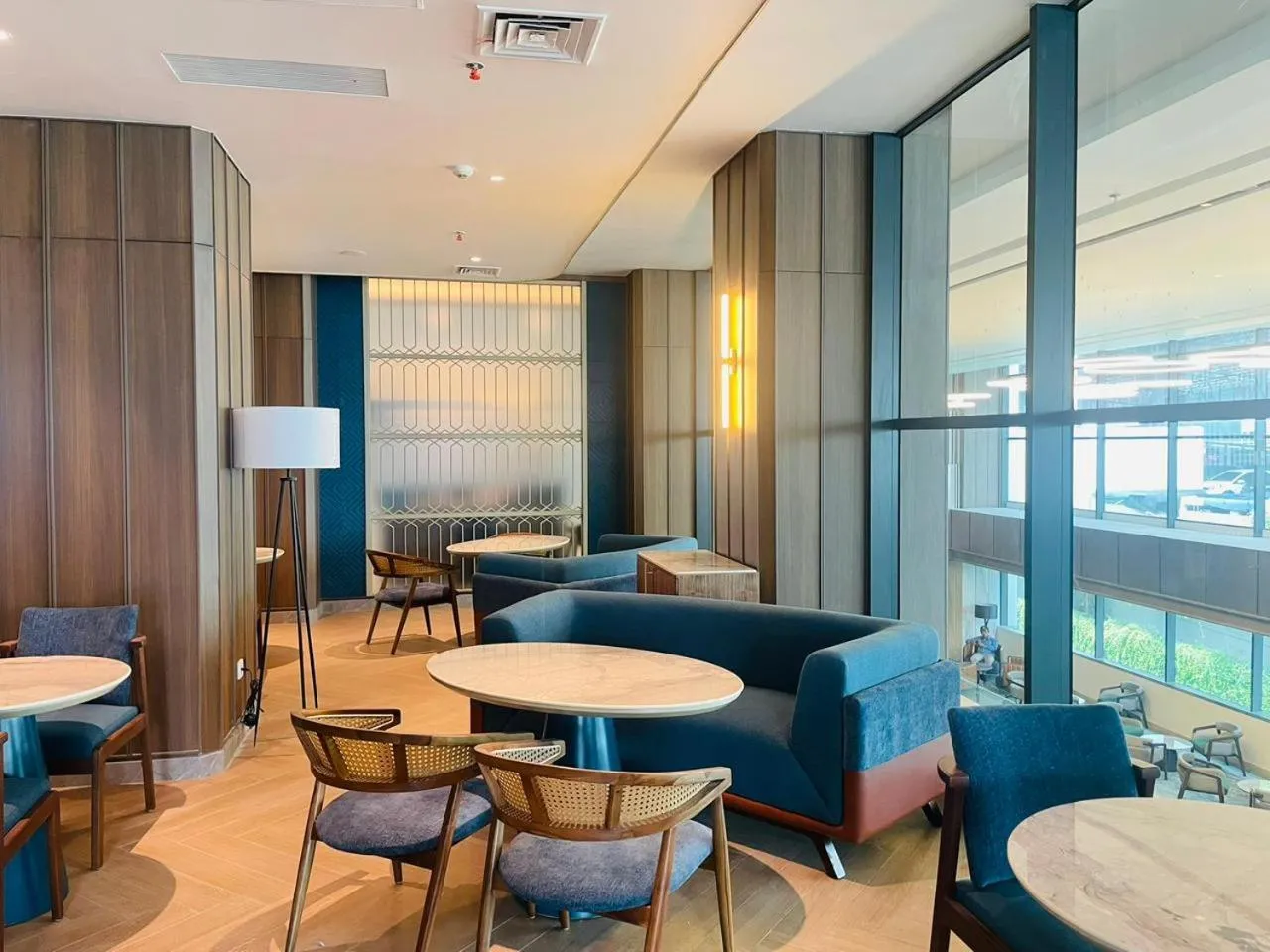 Seating area in Grand Anara Airport Hotel