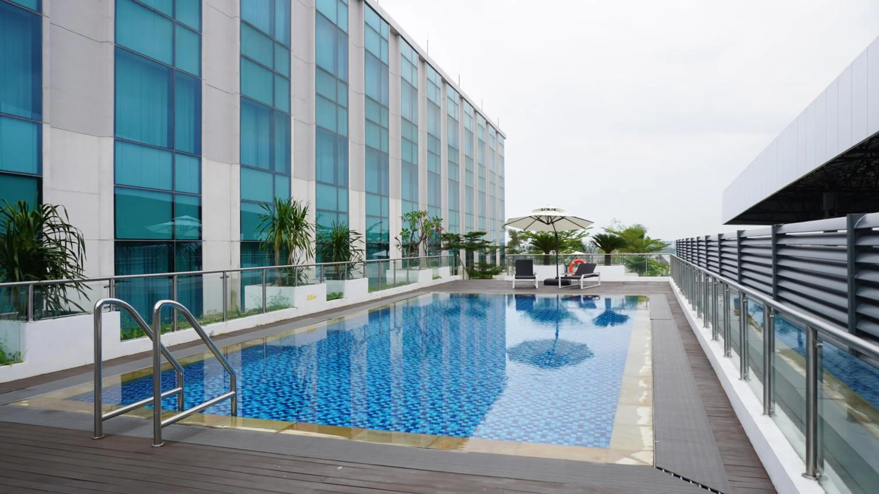 Grand Anara Airport Hotel