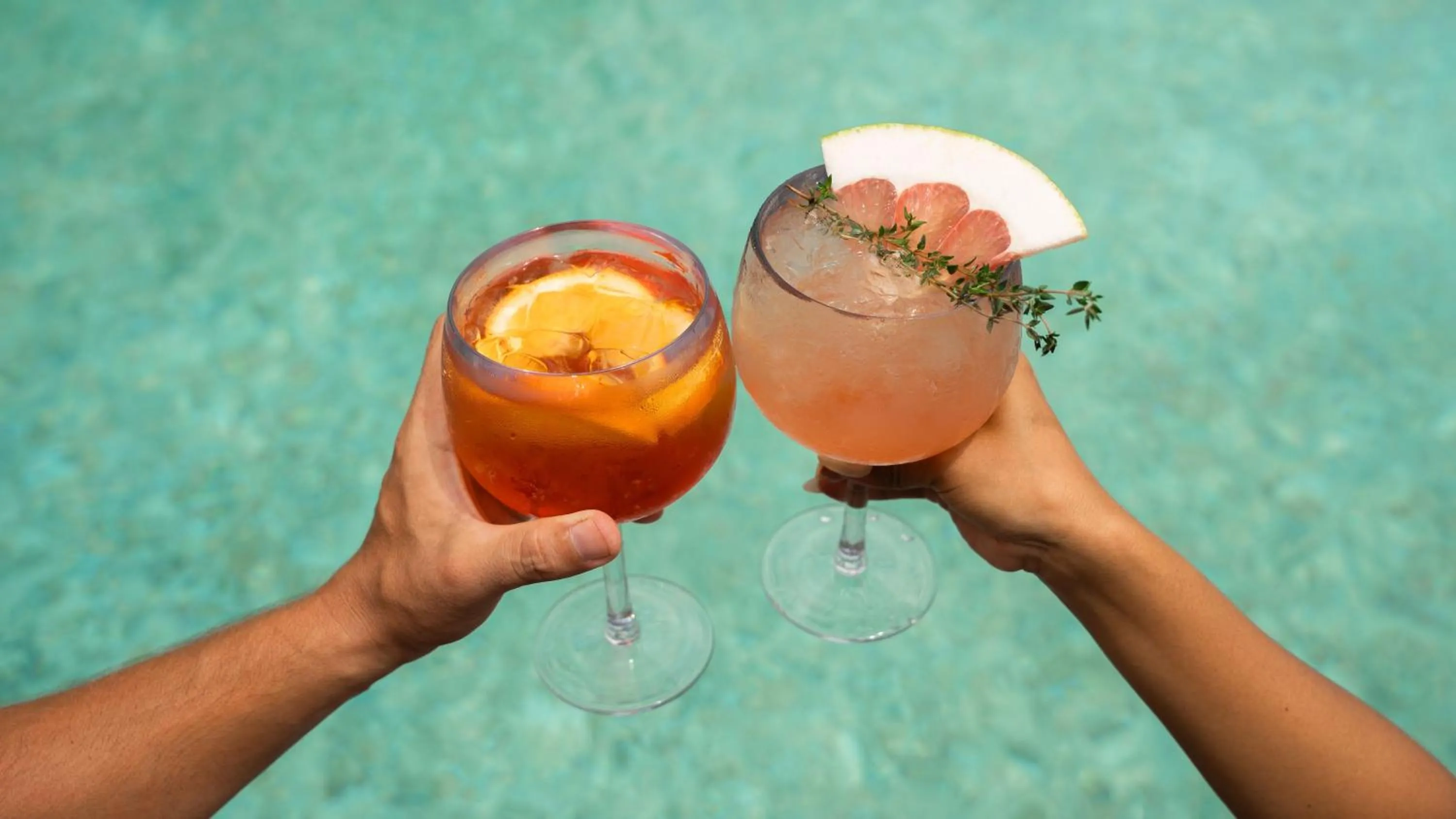 Food and drinks in Nuanu Suites & Accommodations