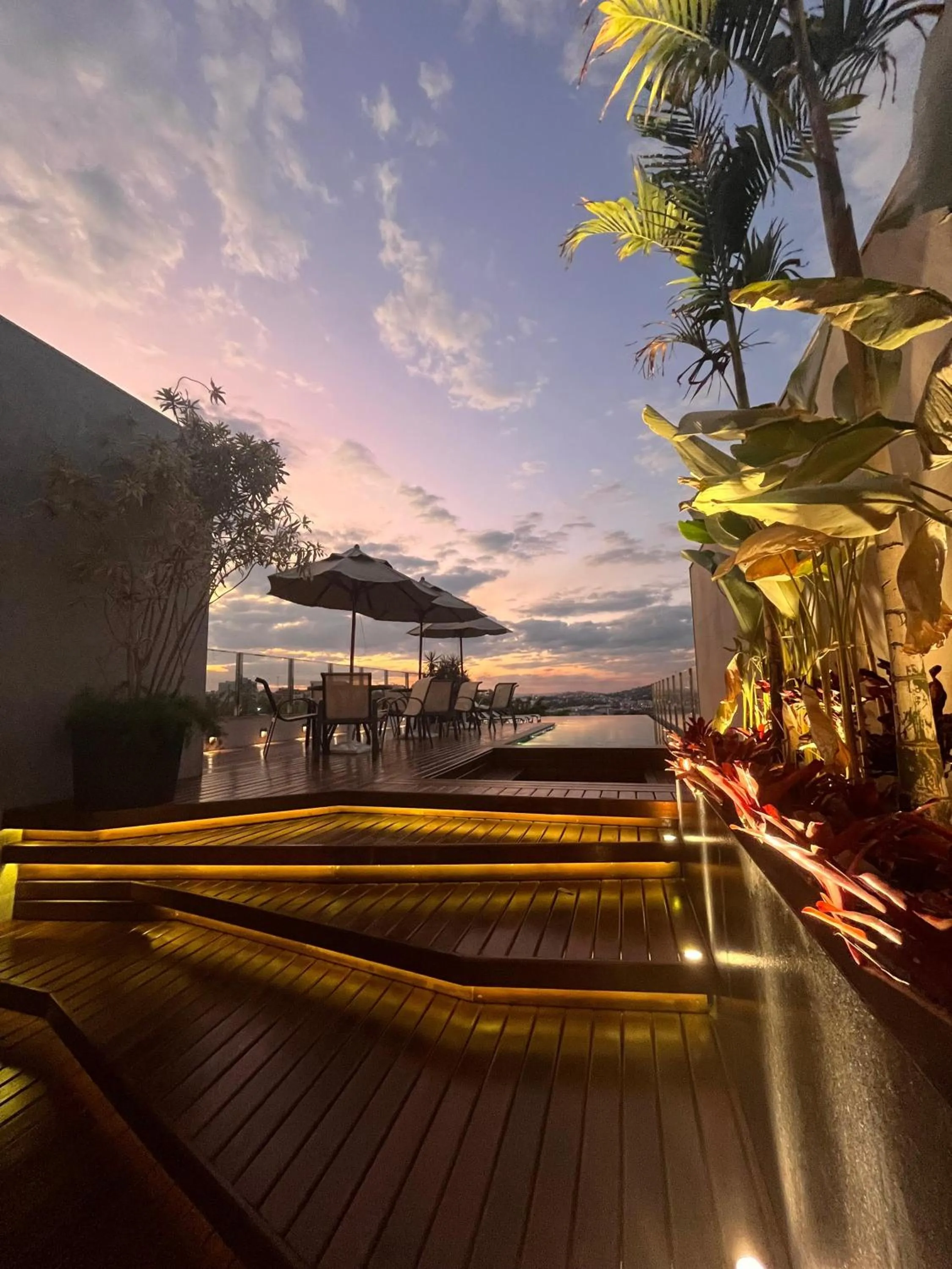 Swimming pool in Minas Platinum Hotel & Convention