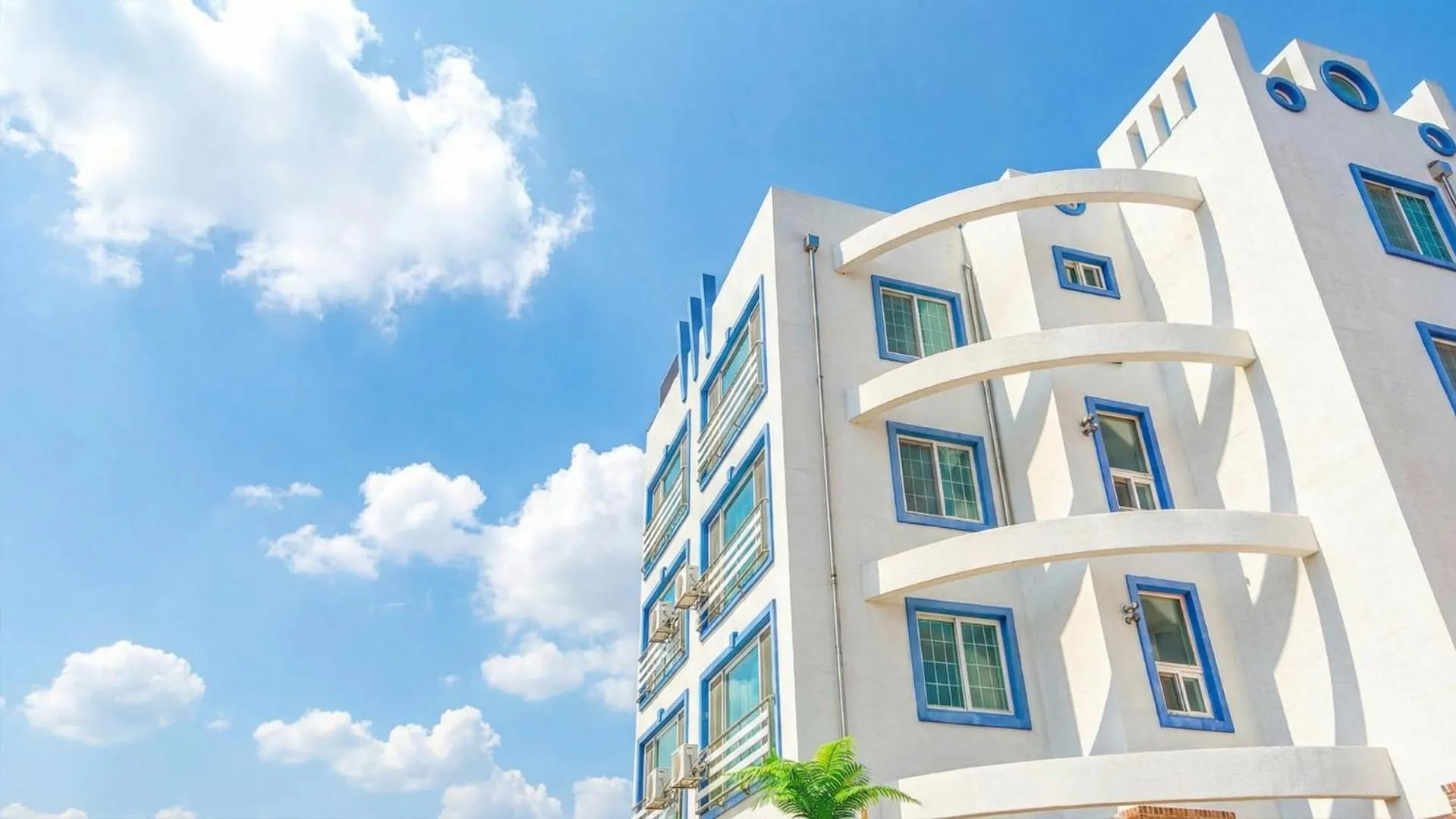 Property building in Gangneung Basecamp Pension