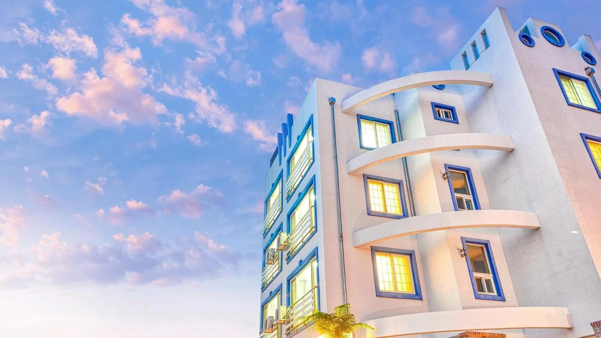 Property building in Gangneung Basecamp Pension