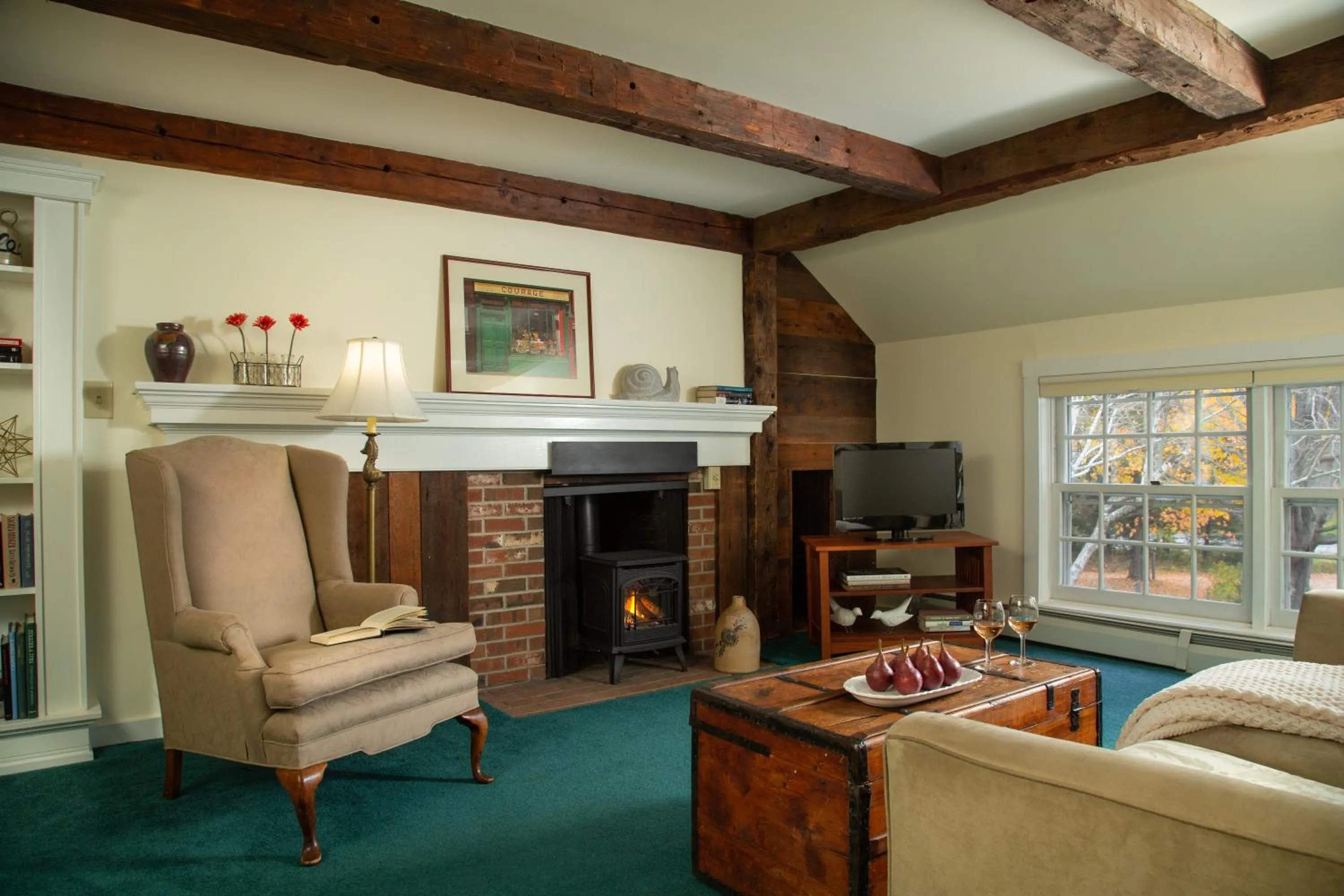 Living room in Chesterfield Inn