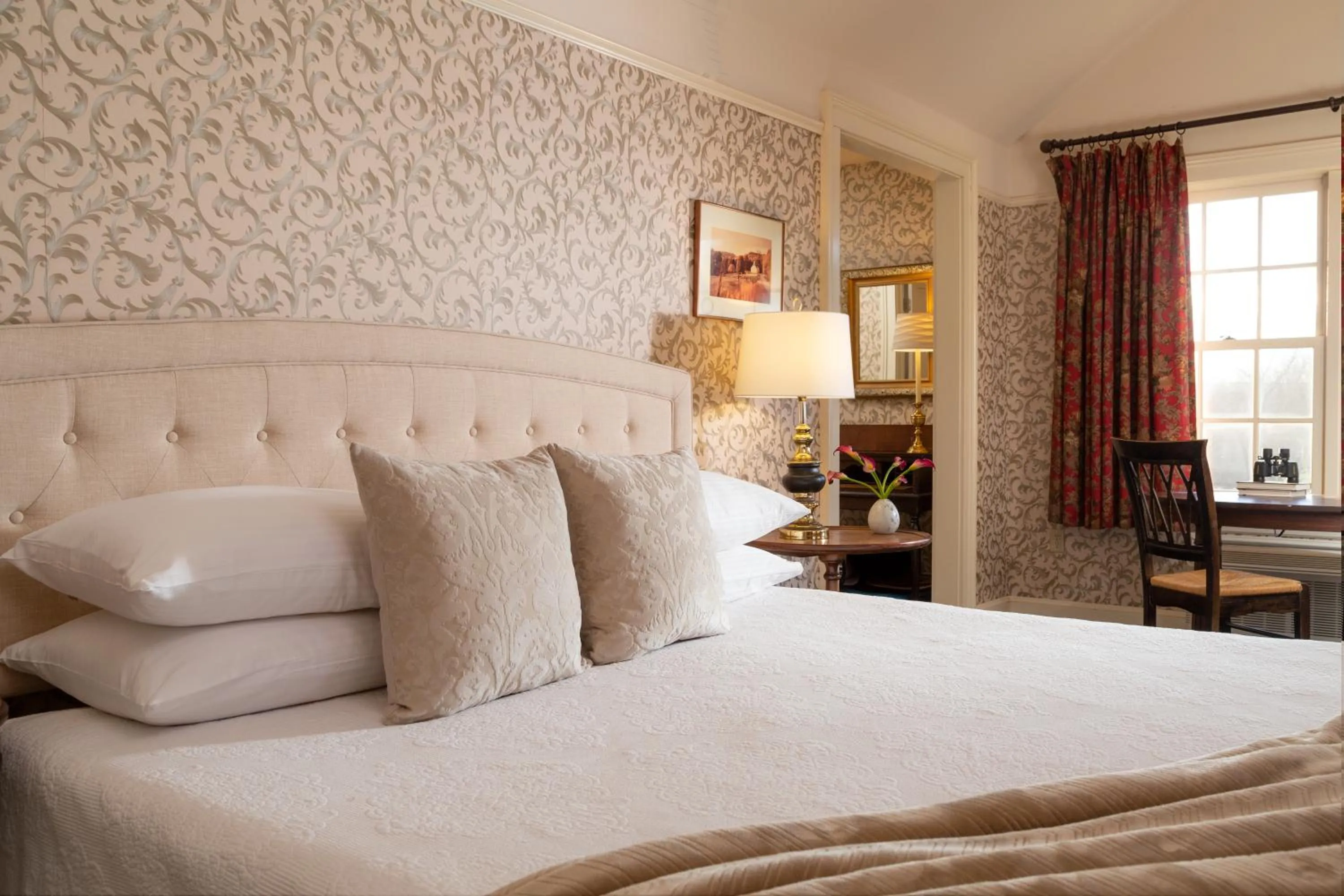 Bed in Chesterfield Inn