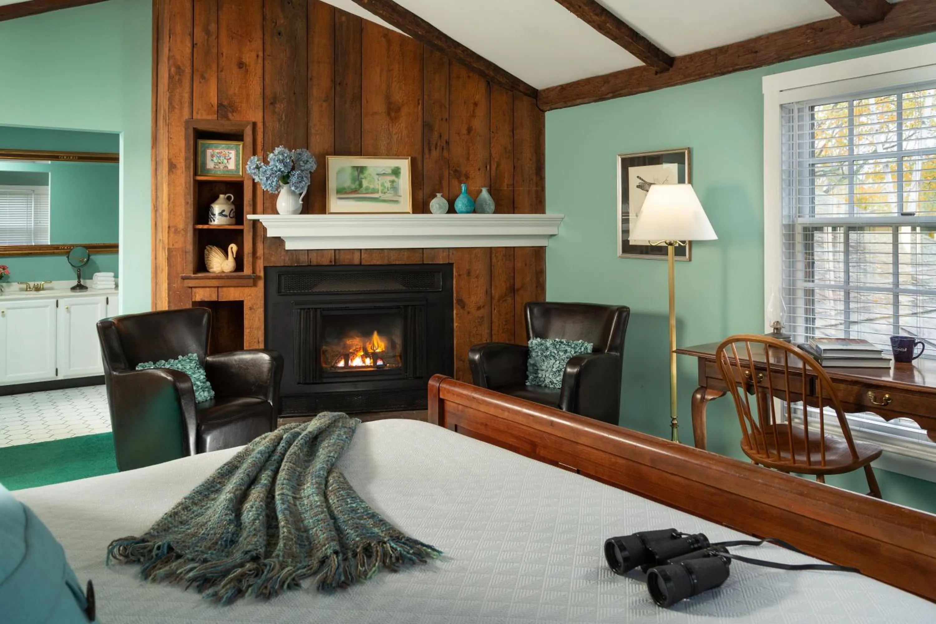 Photo of the whole room in Chesterfield Inn