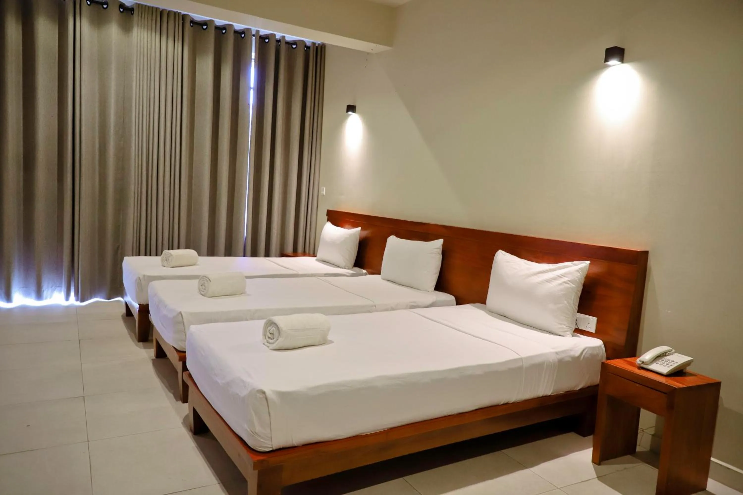 Bed in Oak Ray La Ella Breeze