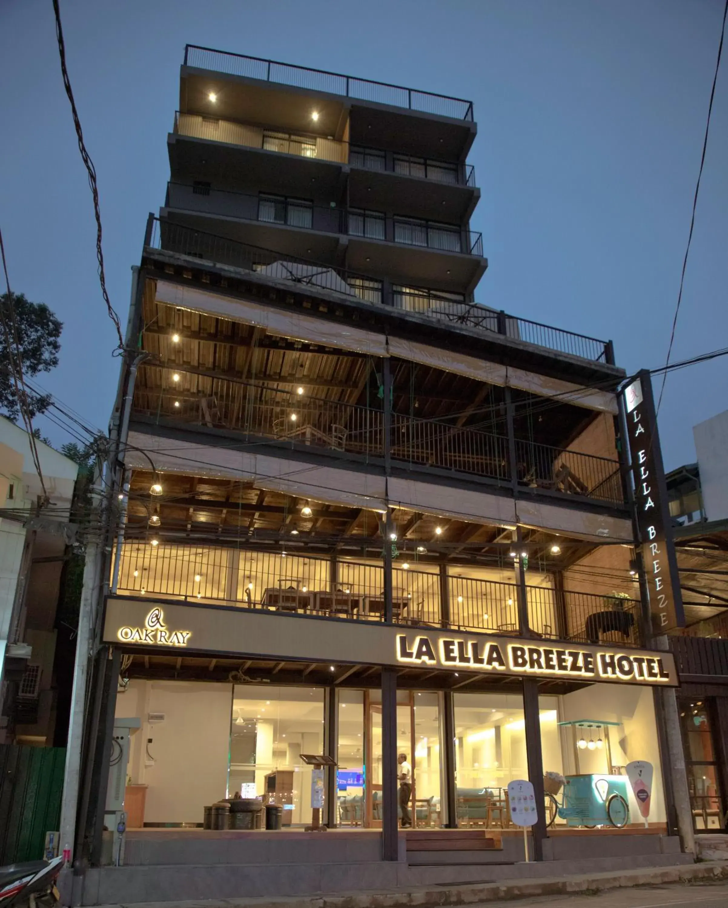 Oak Ray La Ella Breeze Oak Ray La Ella Breeze