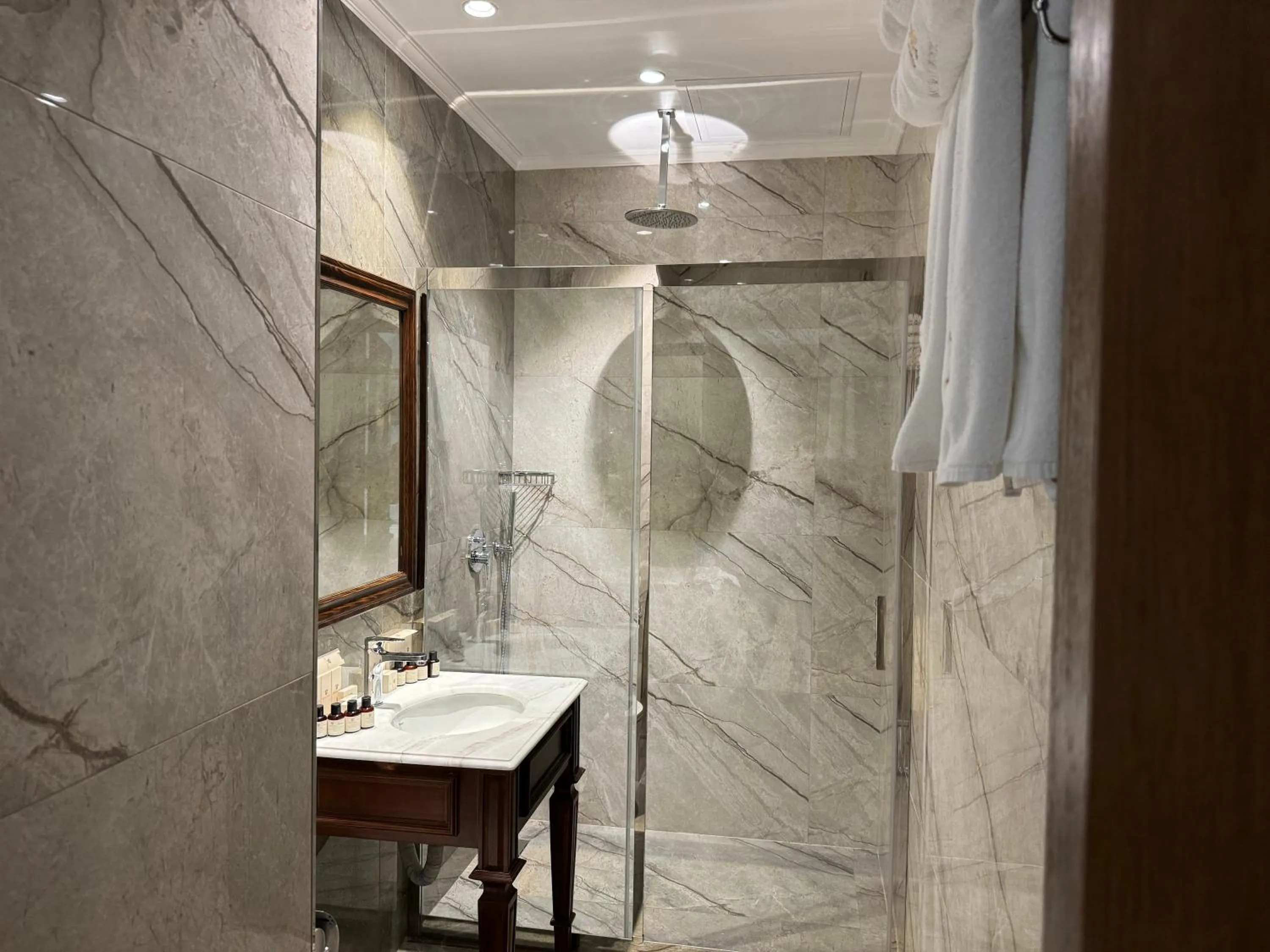 Bathroom in Midway Hotel Baku