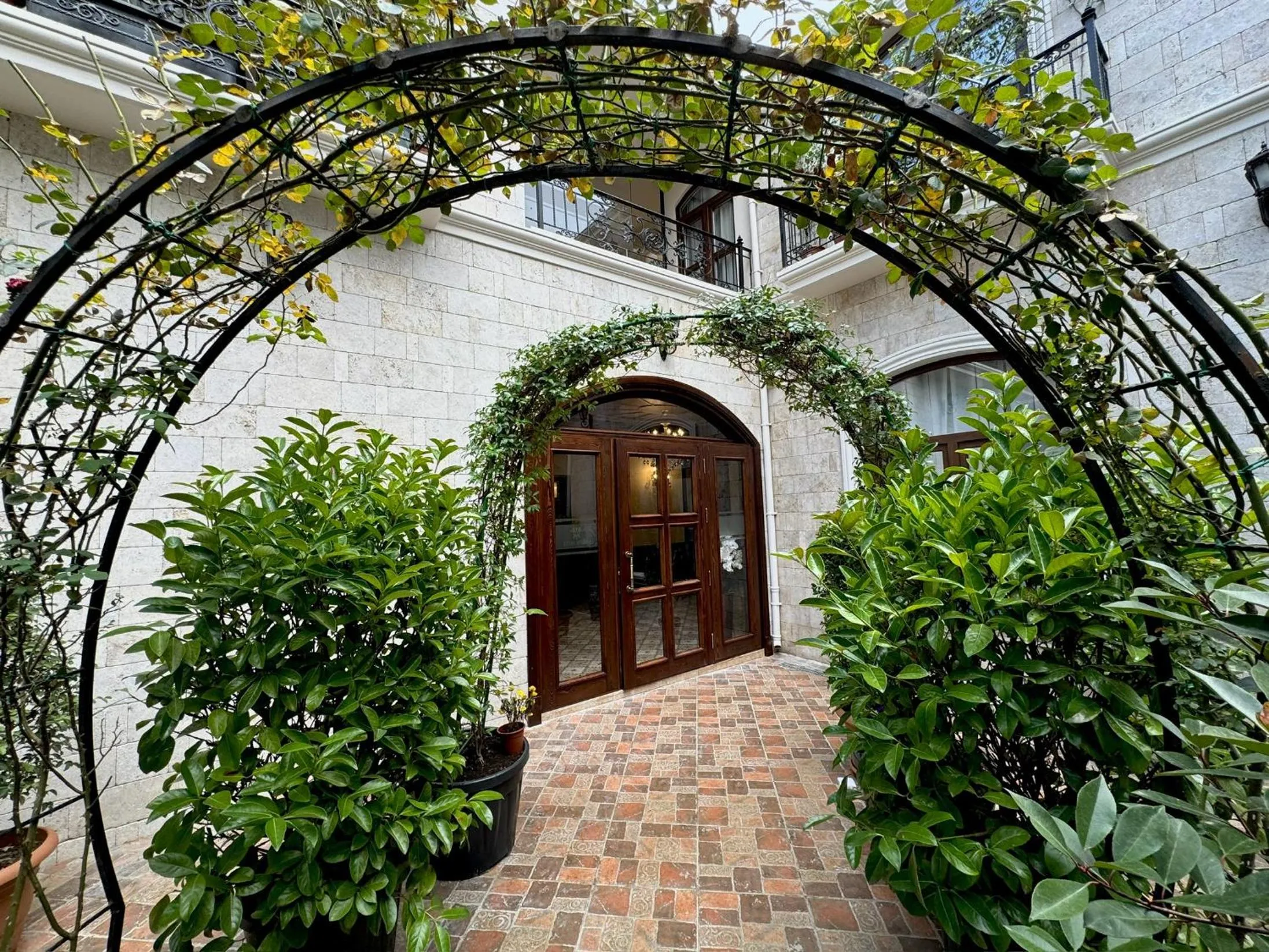 Garden in Midway Hotel Baku