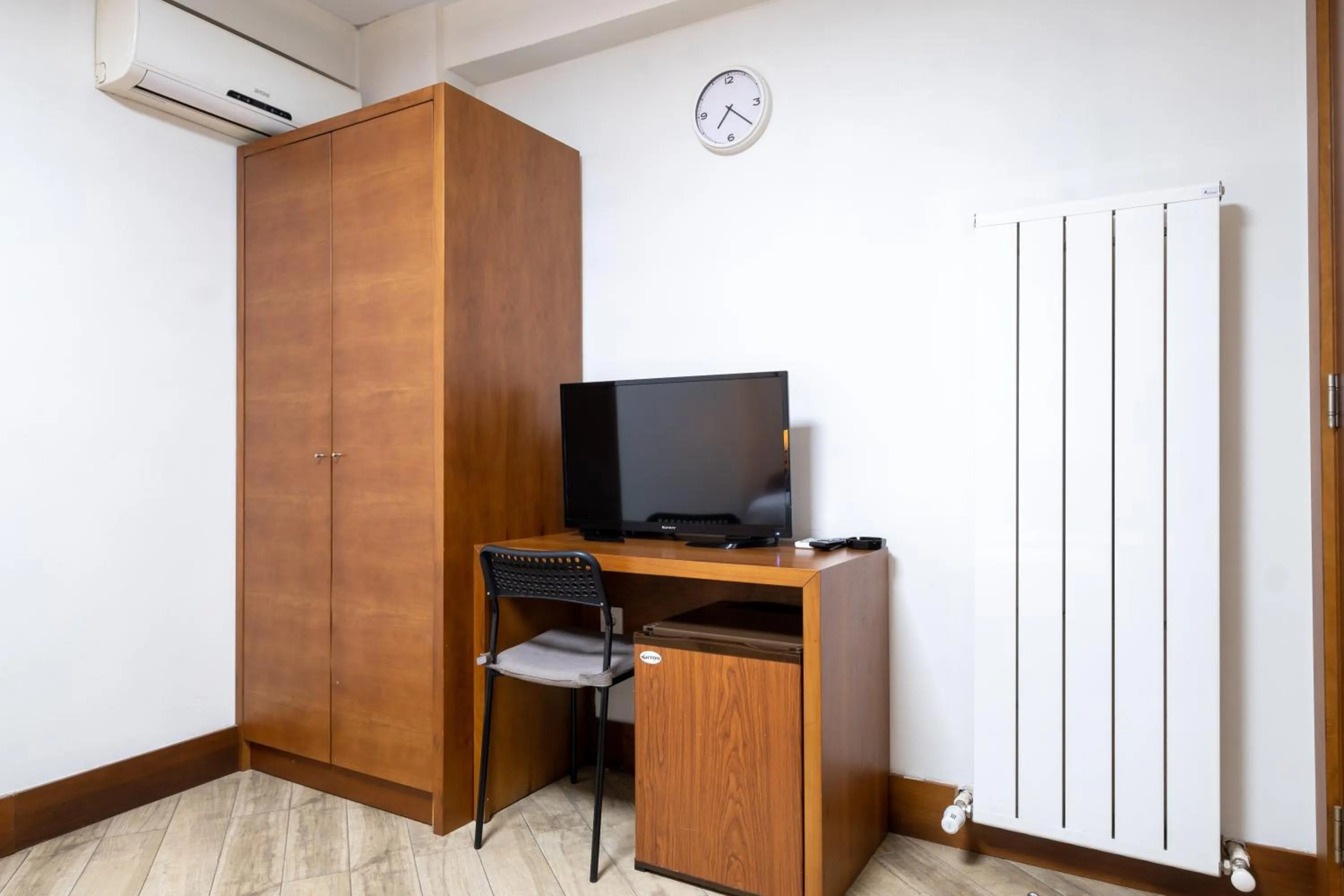 TV and multimedia in Dreams İstanbul Hotel