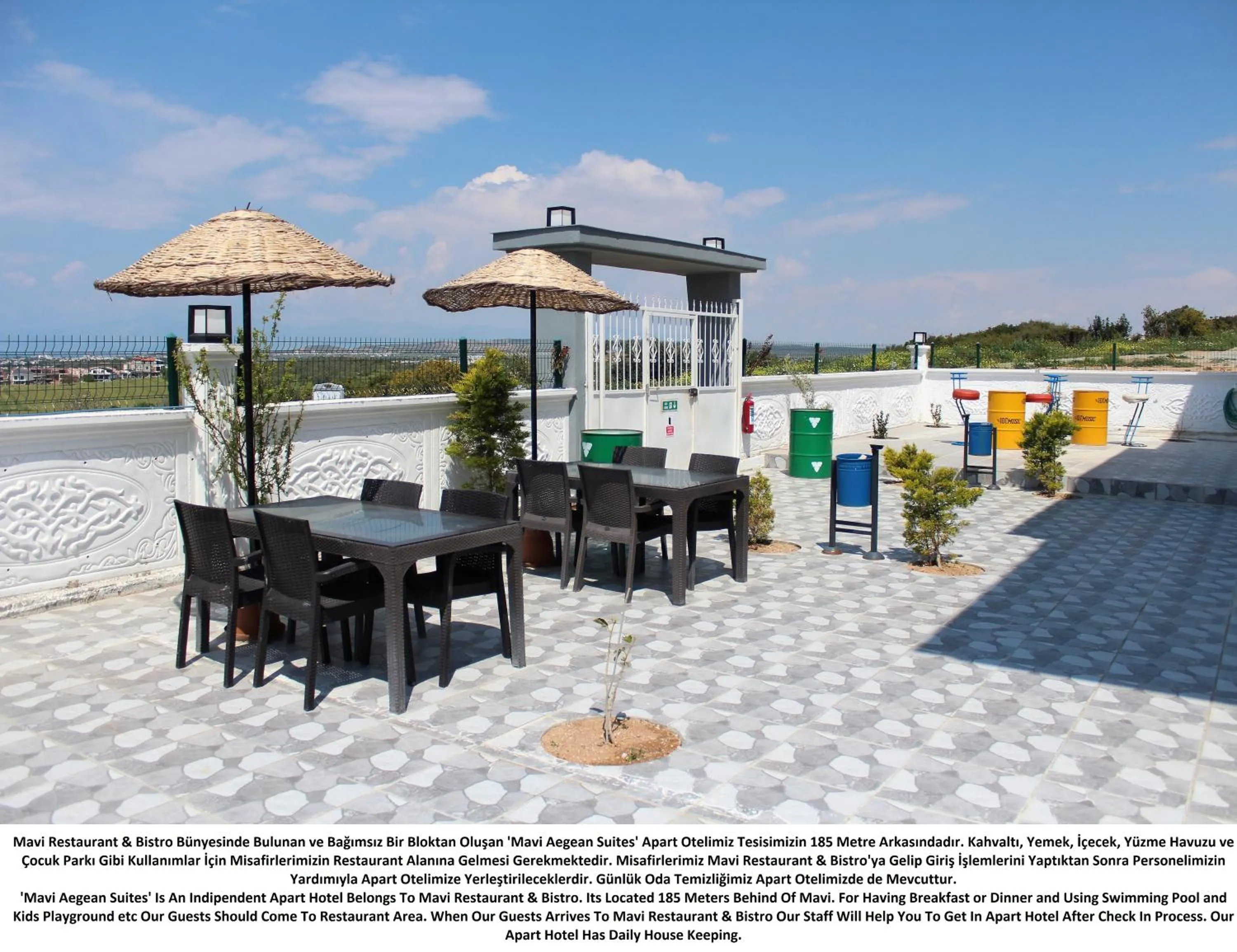 Patio in Mavi Restaurant & Apartments 3