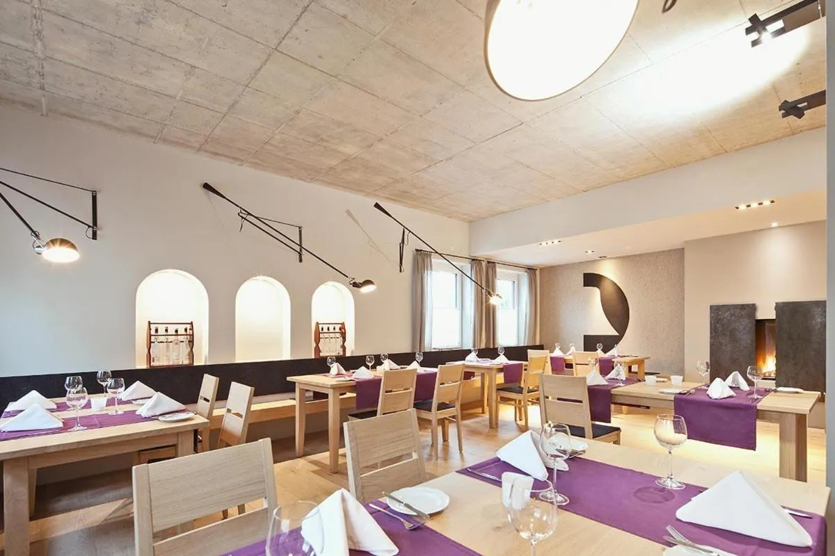 Property building in Hotel & Restaurant Zur Glocke