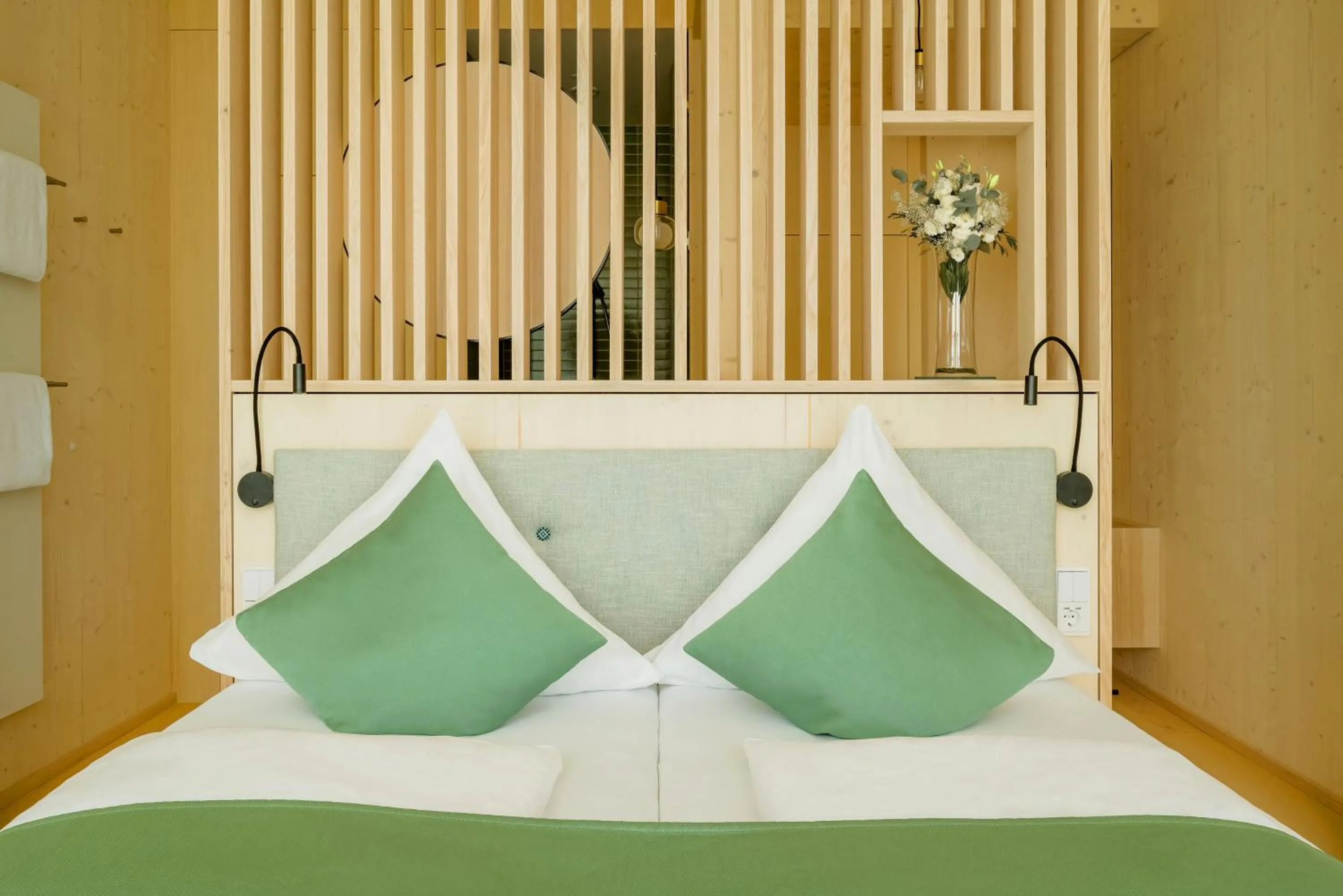 Bed in Hotel Krone Oettingen