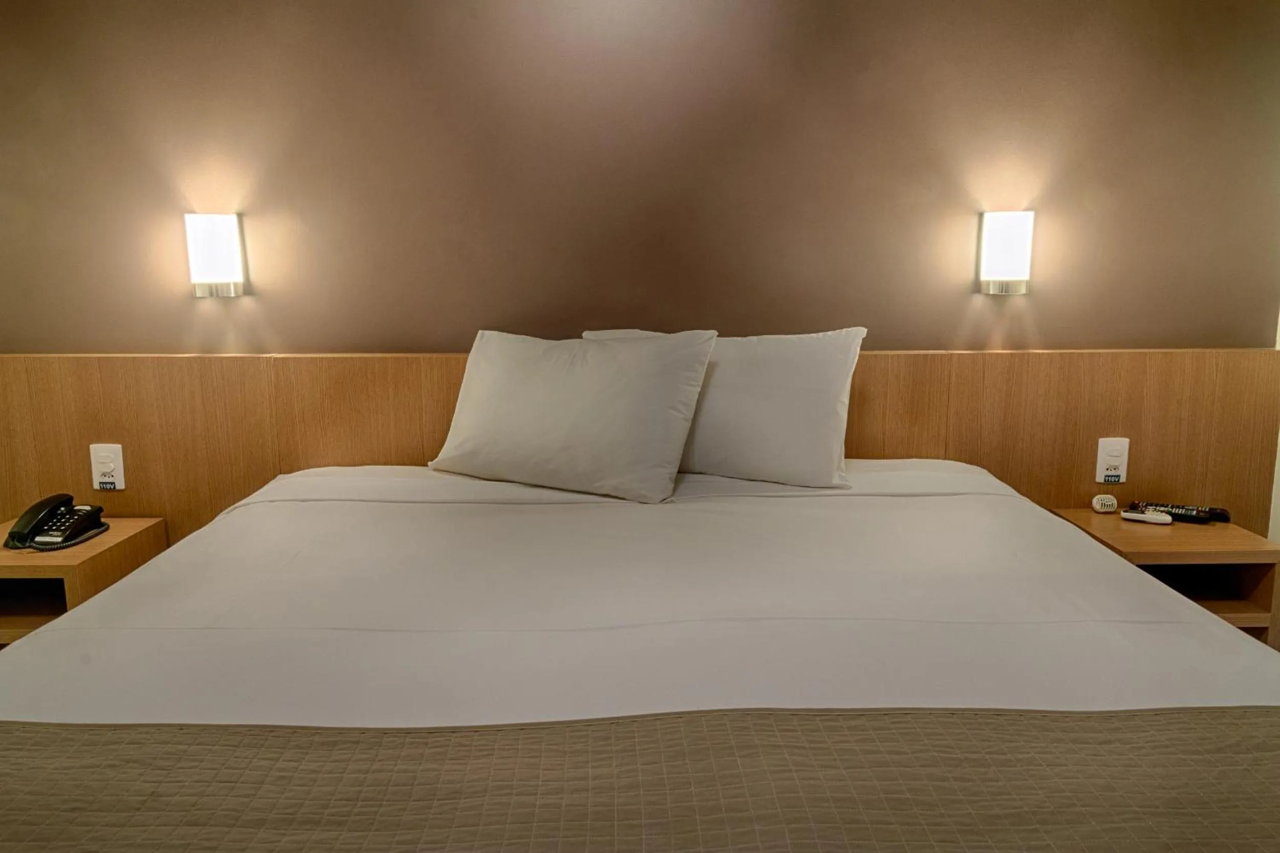 Bed in Hotel Atlas