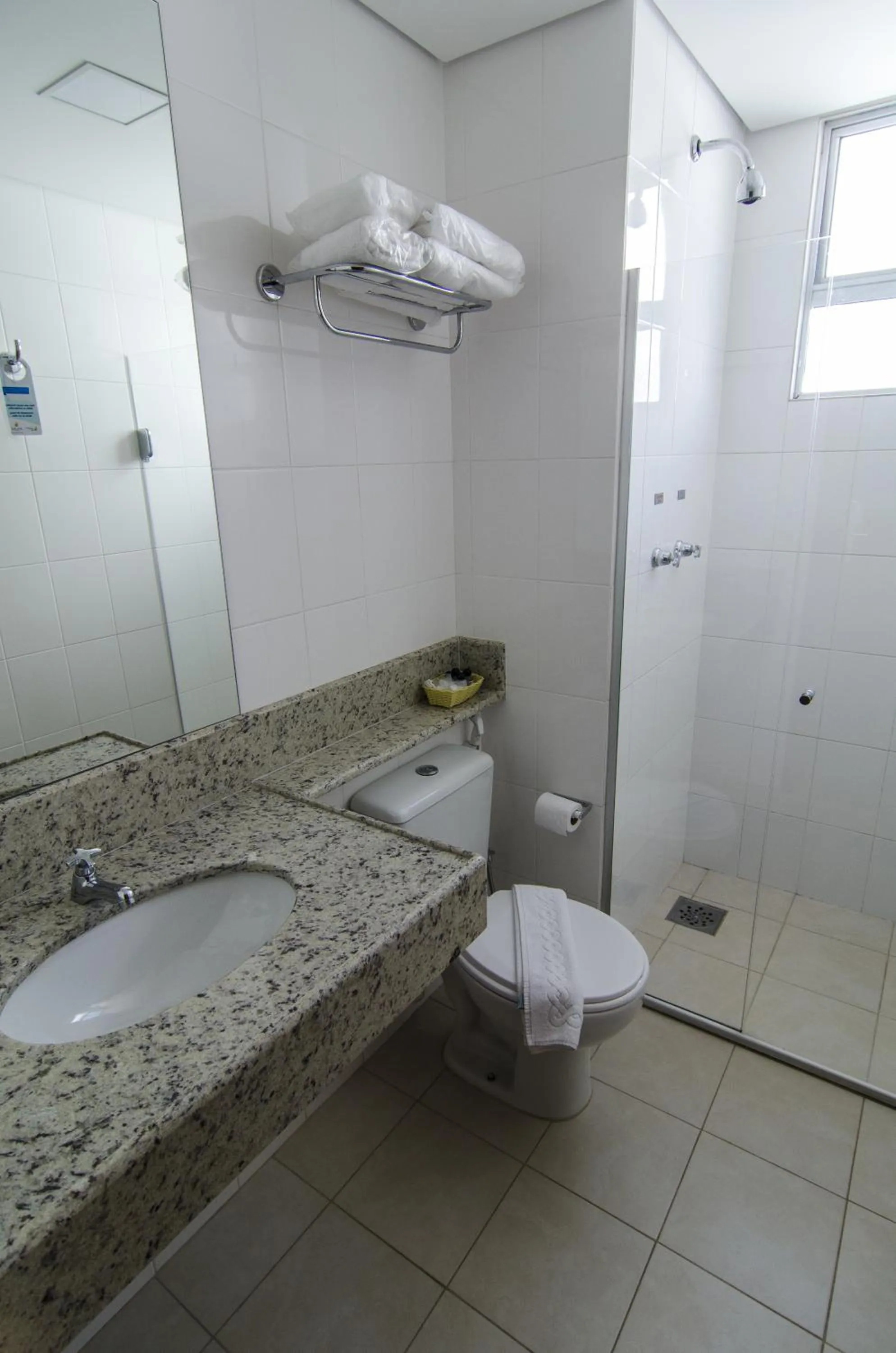 Bathroom in Hotel Atlas