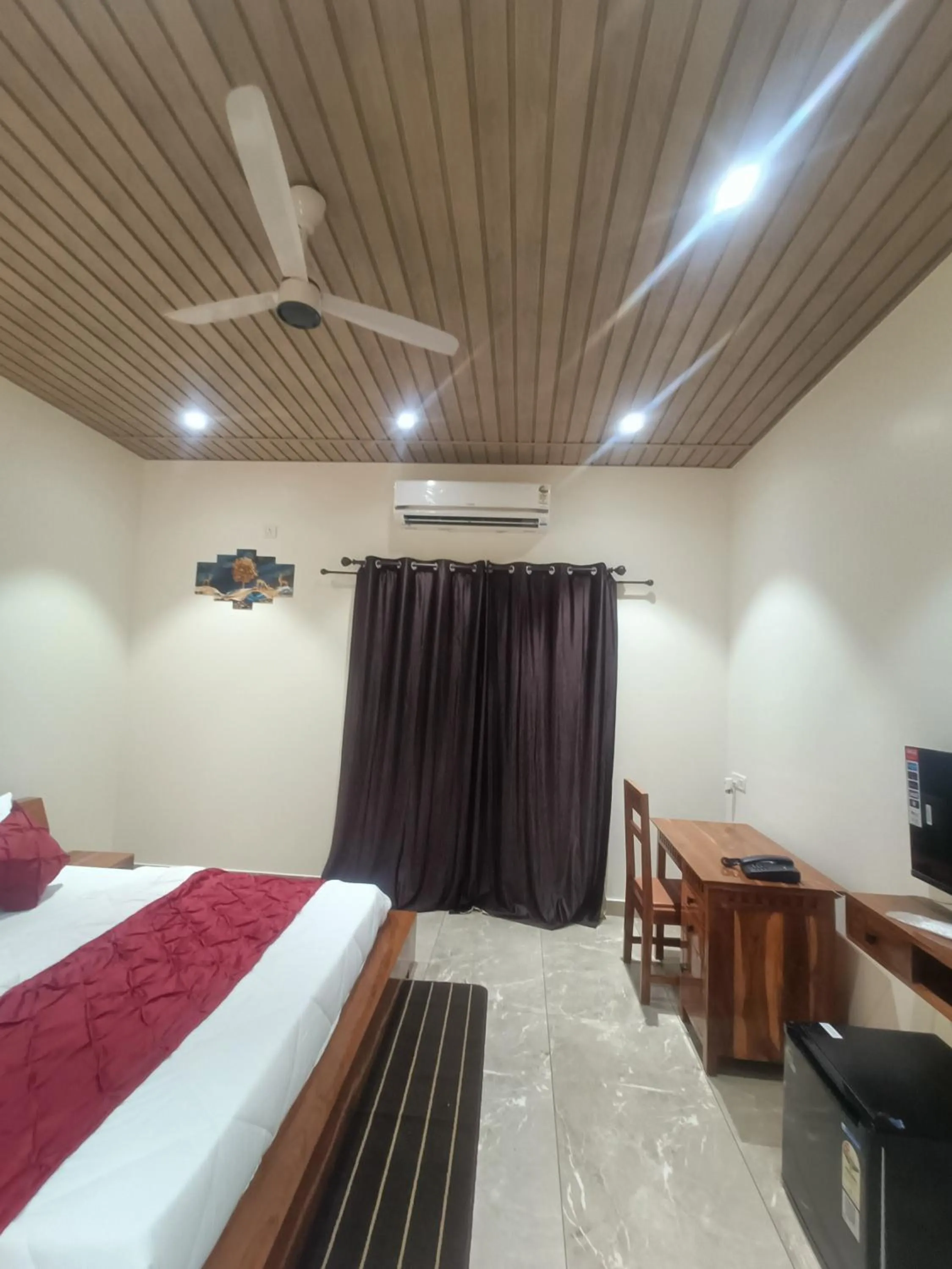 Photo of the whole room, Bed in Shantadurga Beachside Homestay