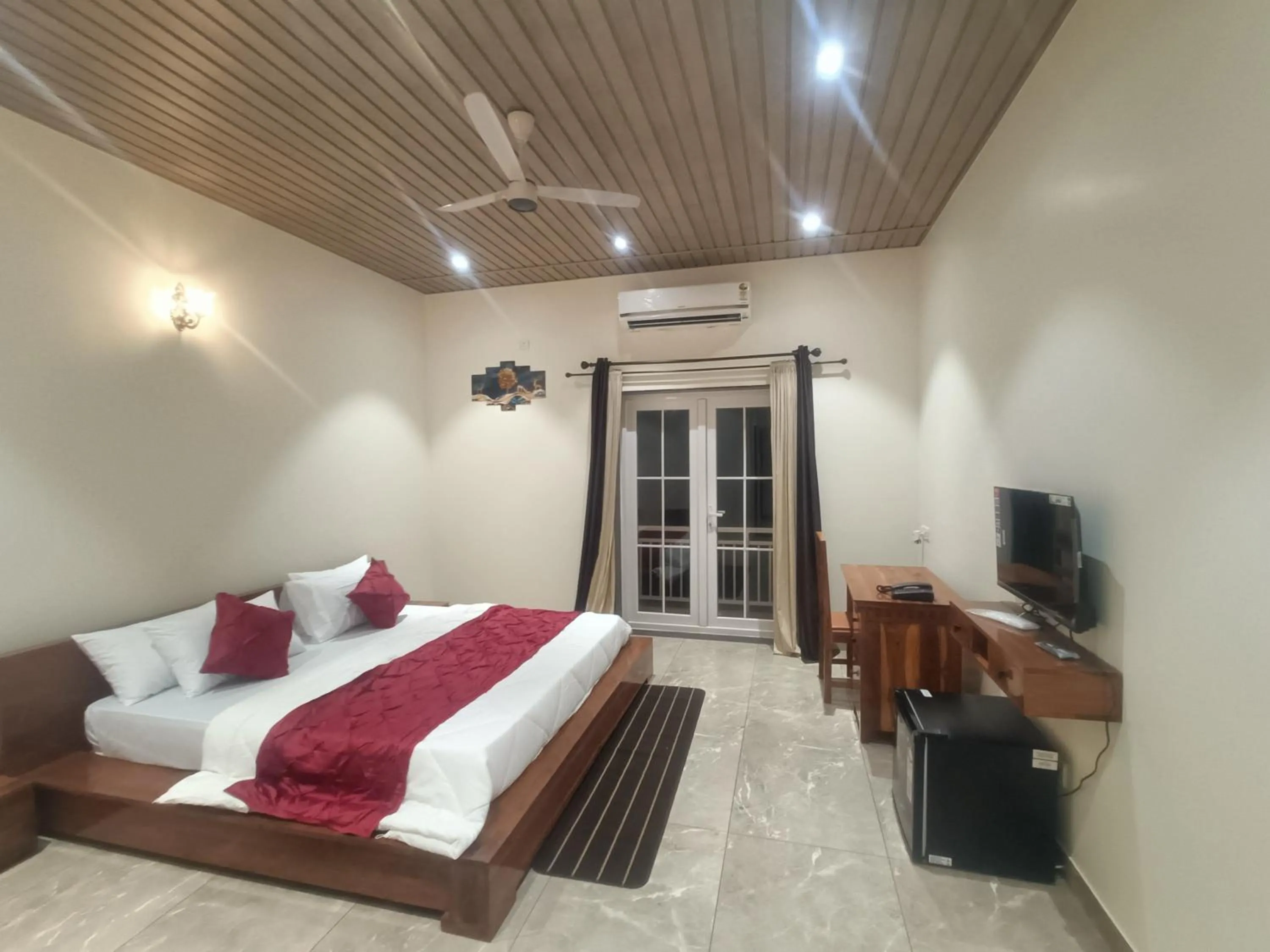 Photo of the whole room, Bed in Shantadurga Beachside Homestay
