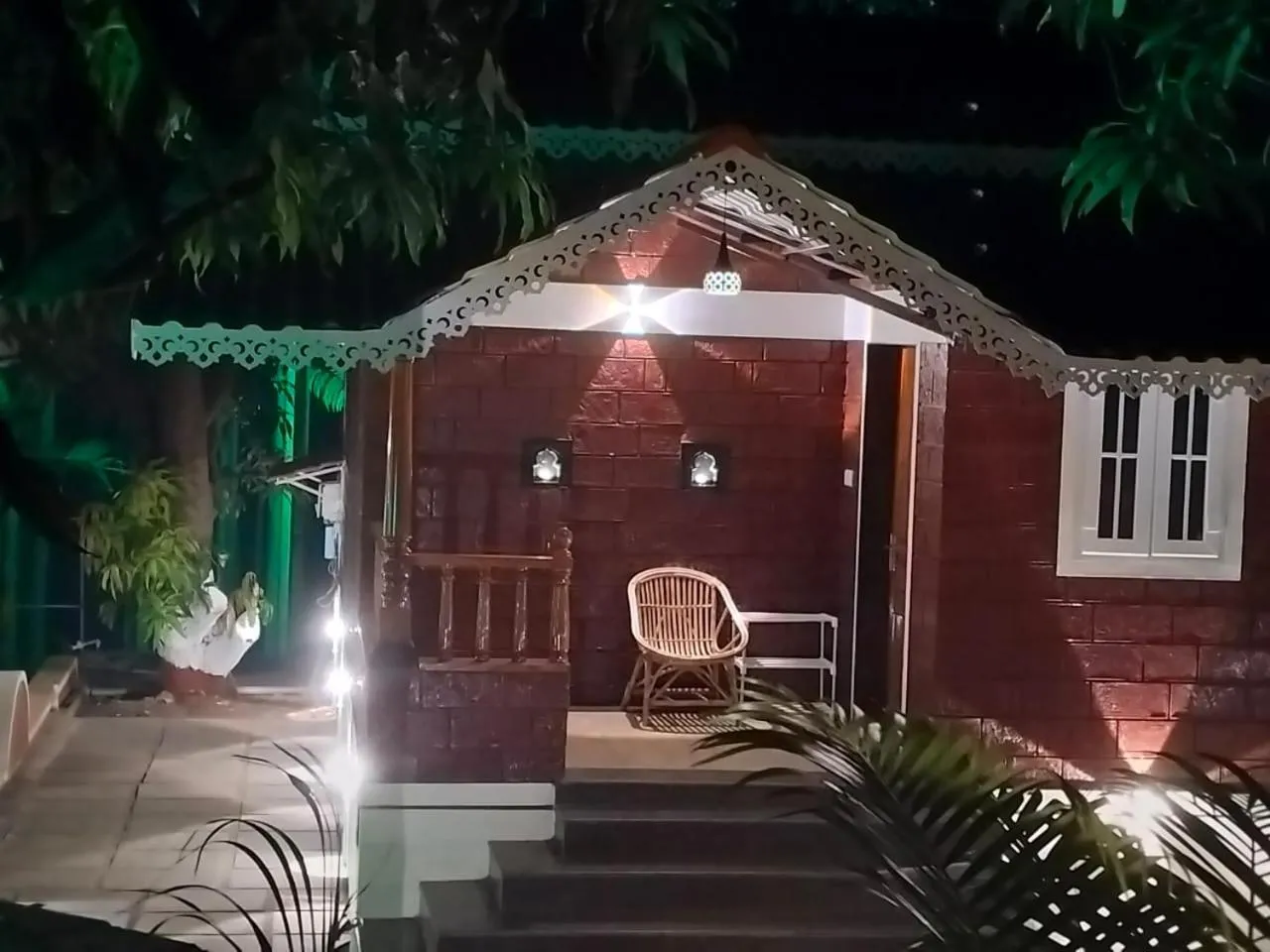 Restaurant/places to eat in Shantadurga Beachside Homestay