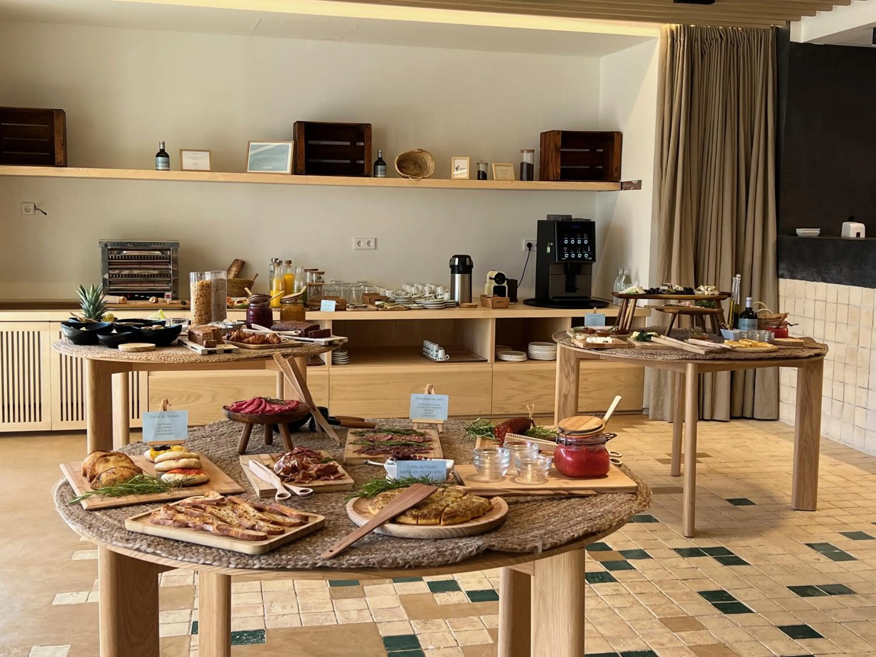 Breakfast in Hotel Serawa Moraira