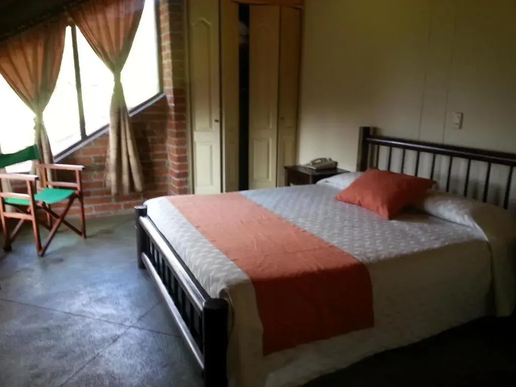 Single Room - single occupancy in Matisses Hotel & Spa Single Room - single occupancy in Matisses Hotel & Spa