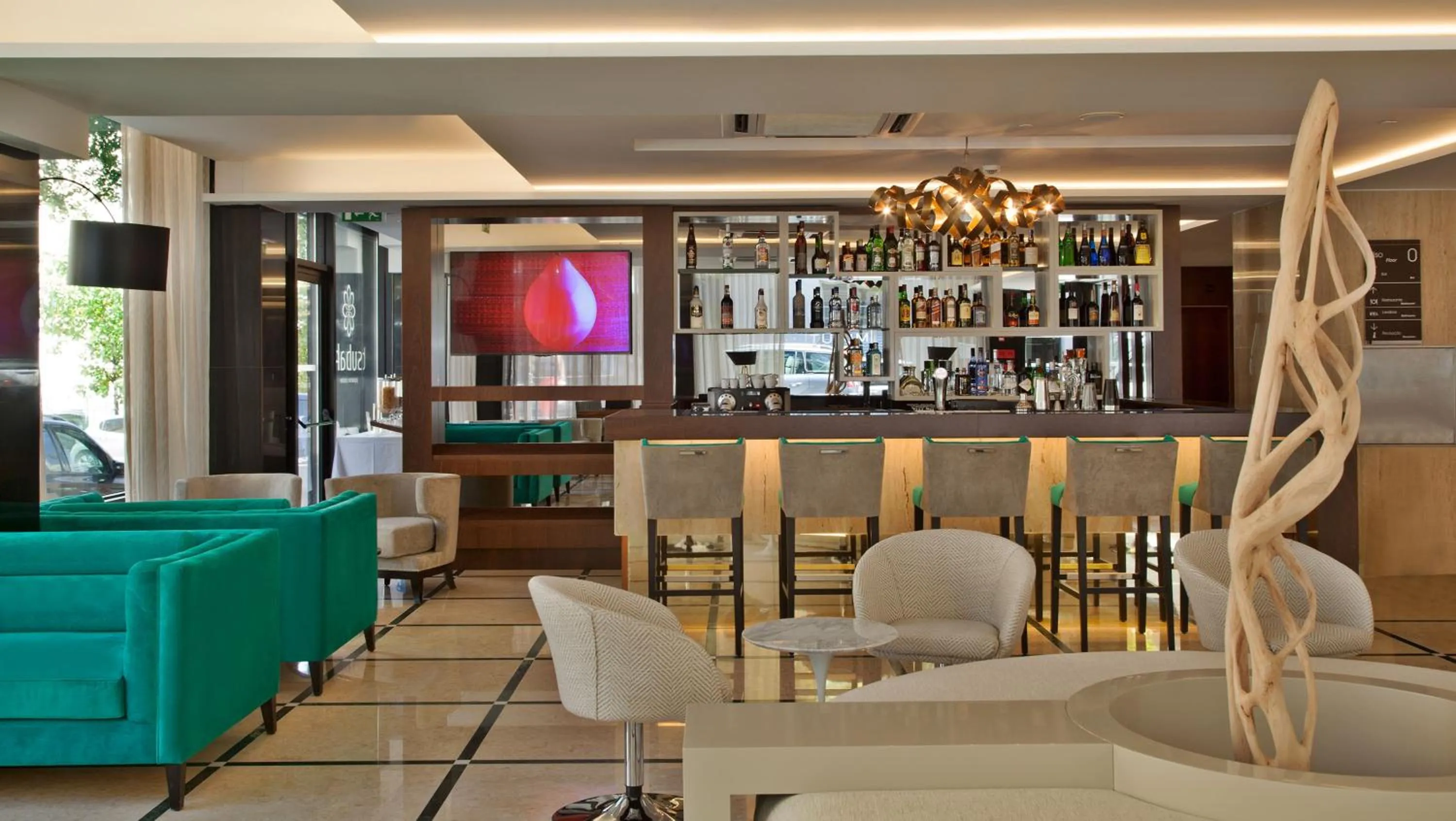 Lobby or reception in TURIM Saldanha Hotel