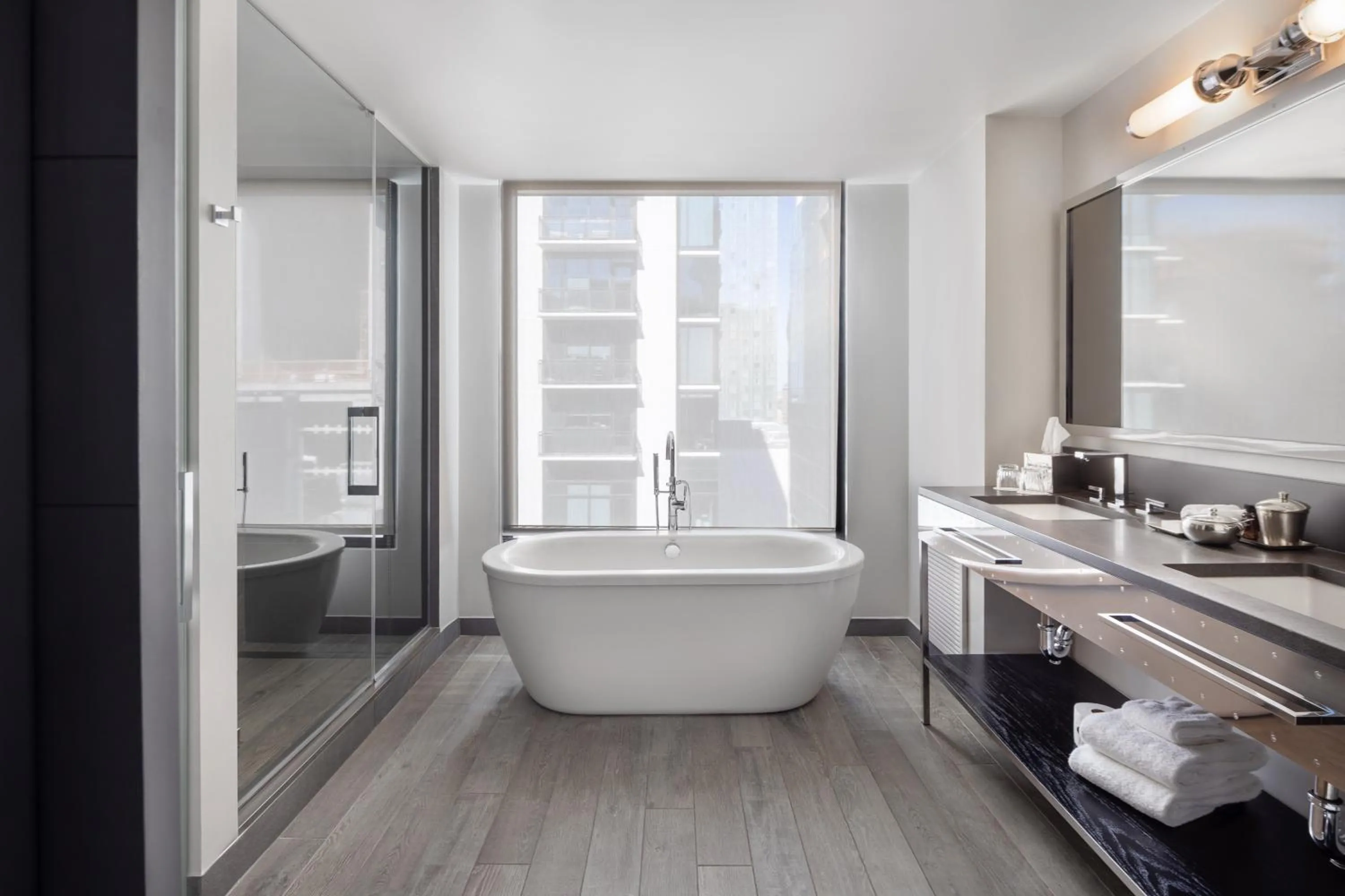 Bathroom in Hotel Van Zandt