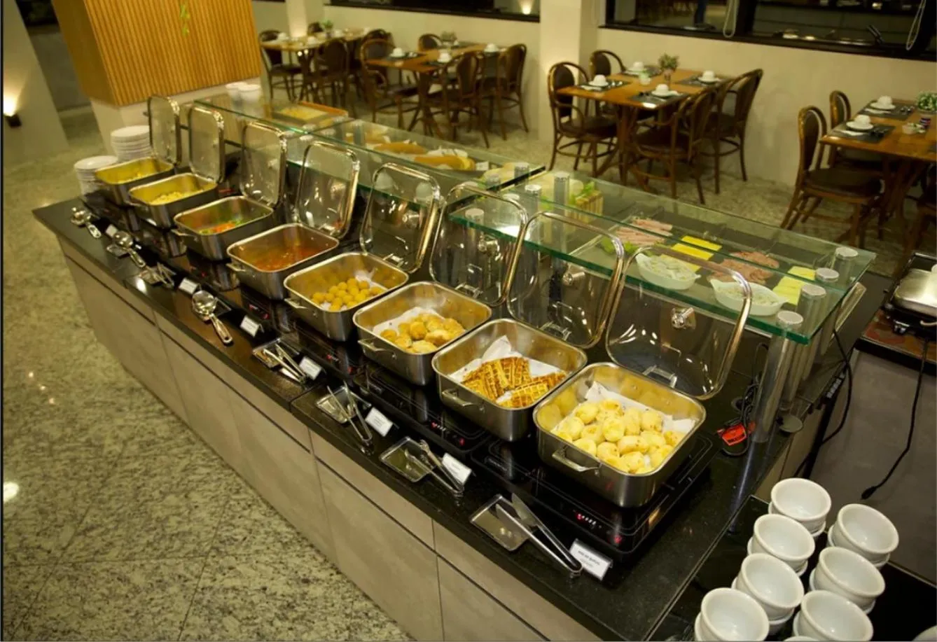 Breakfast in Mogano Premium Hotel - ELETROPOSTO