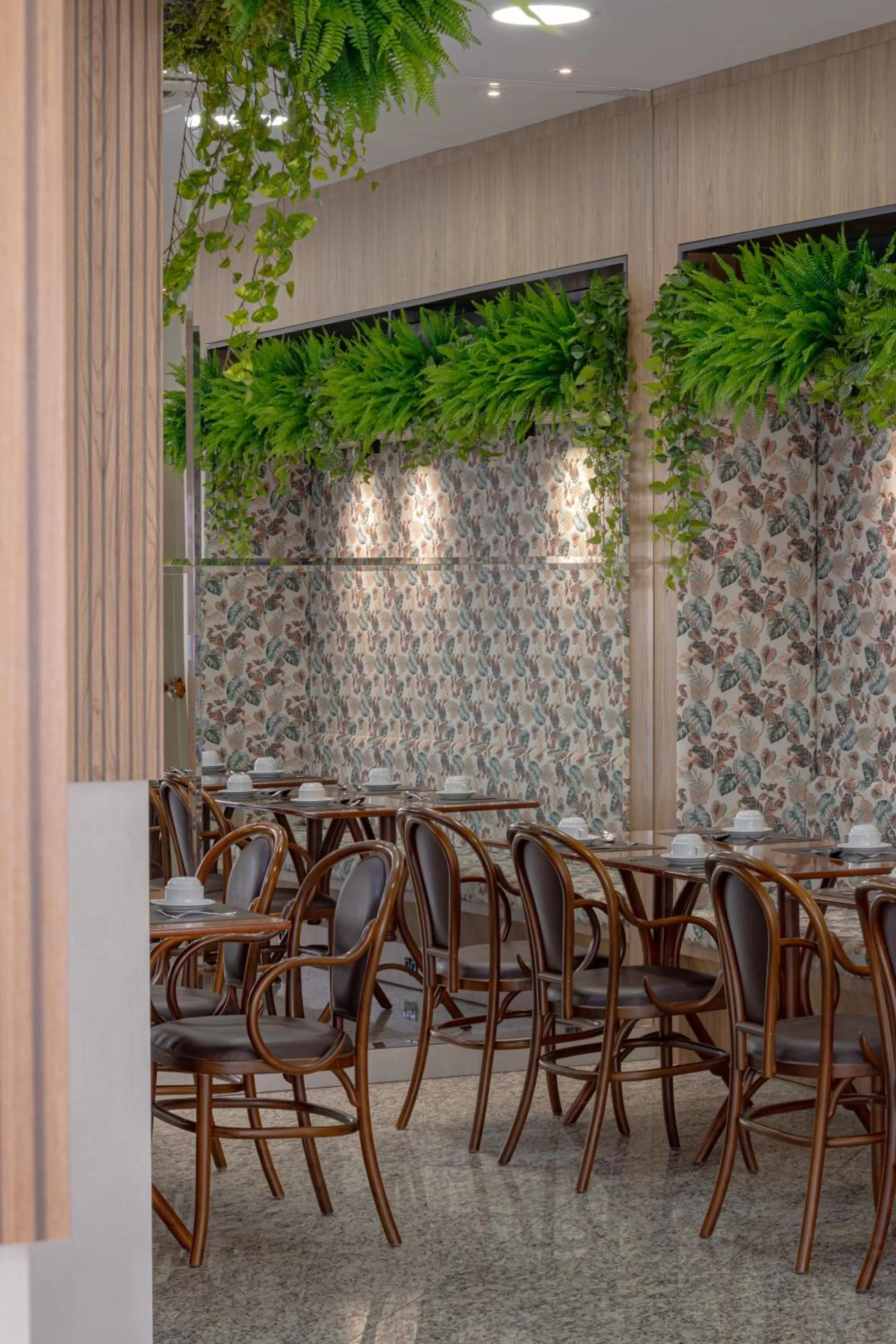 Restaurant/places to eat in Mogano Premium Hotel - ELETROPOSTO