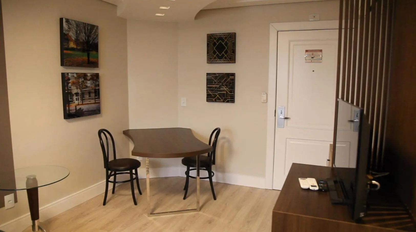 Living room in Mogano Premium Hotel - ELETROPOSTO